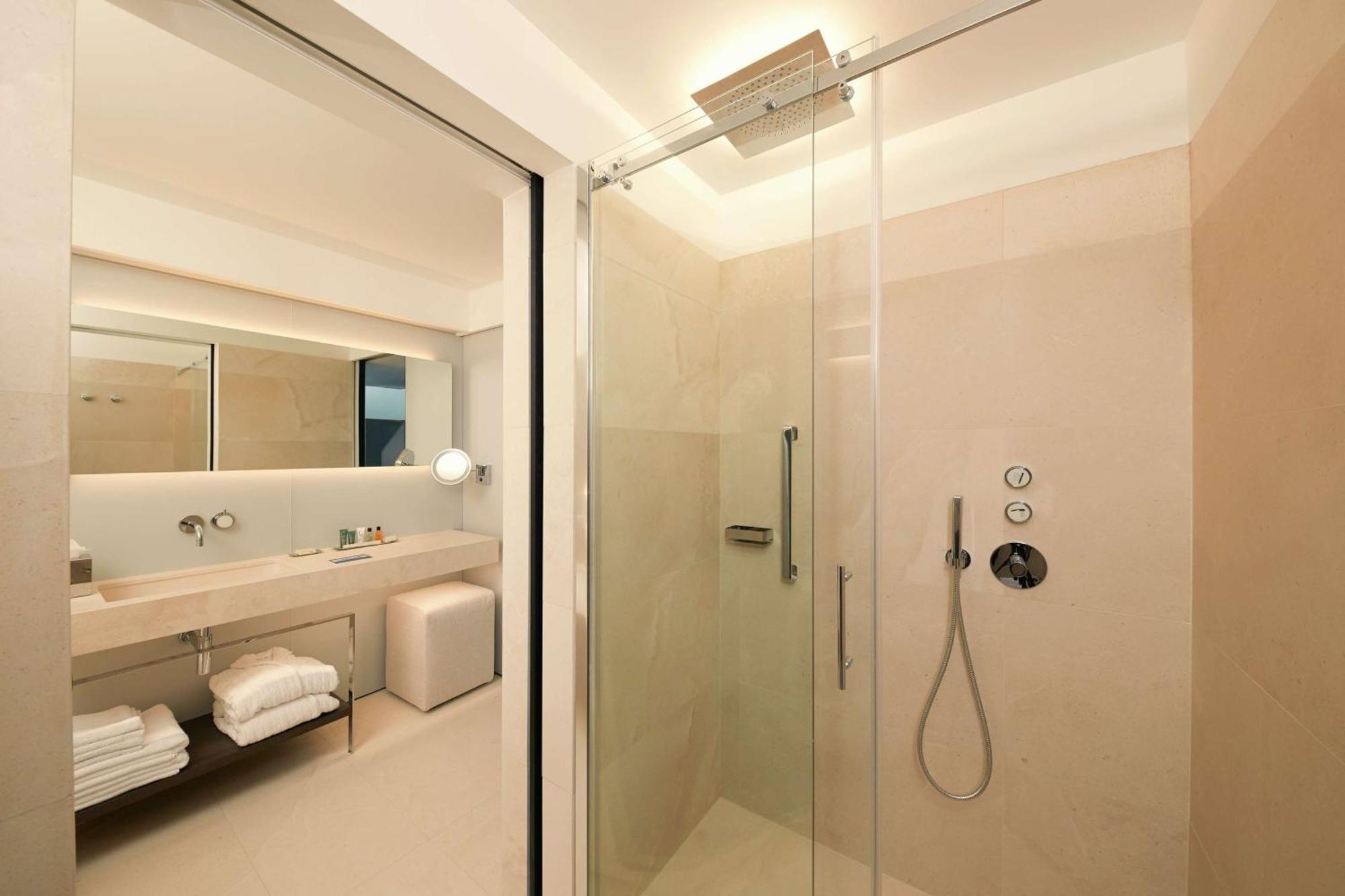 Loft Suite,1552484860:JPEG