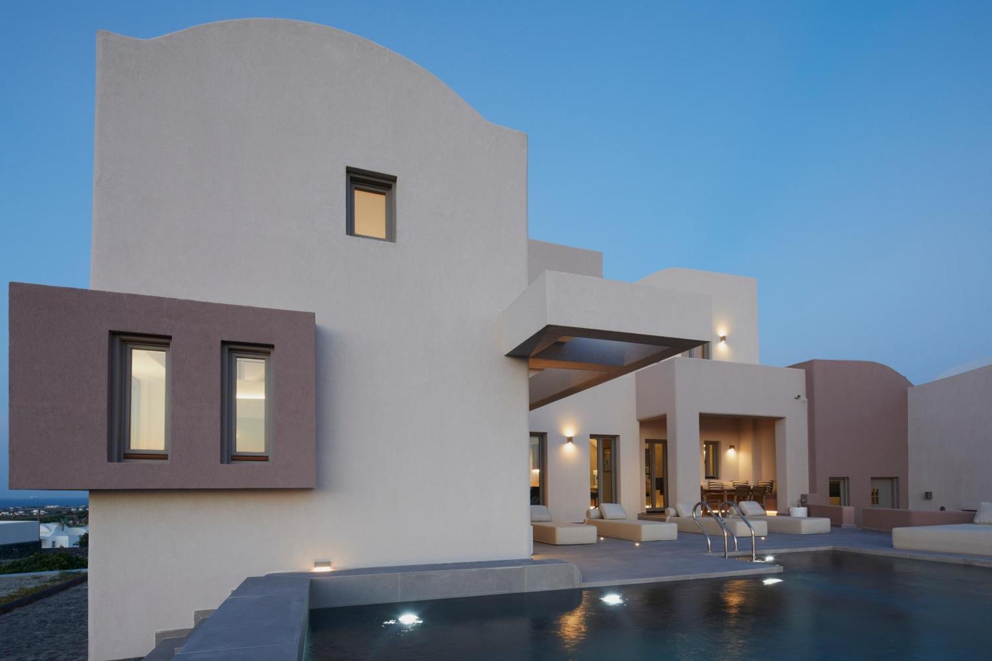 Majestic Villa private pool & Sunset View