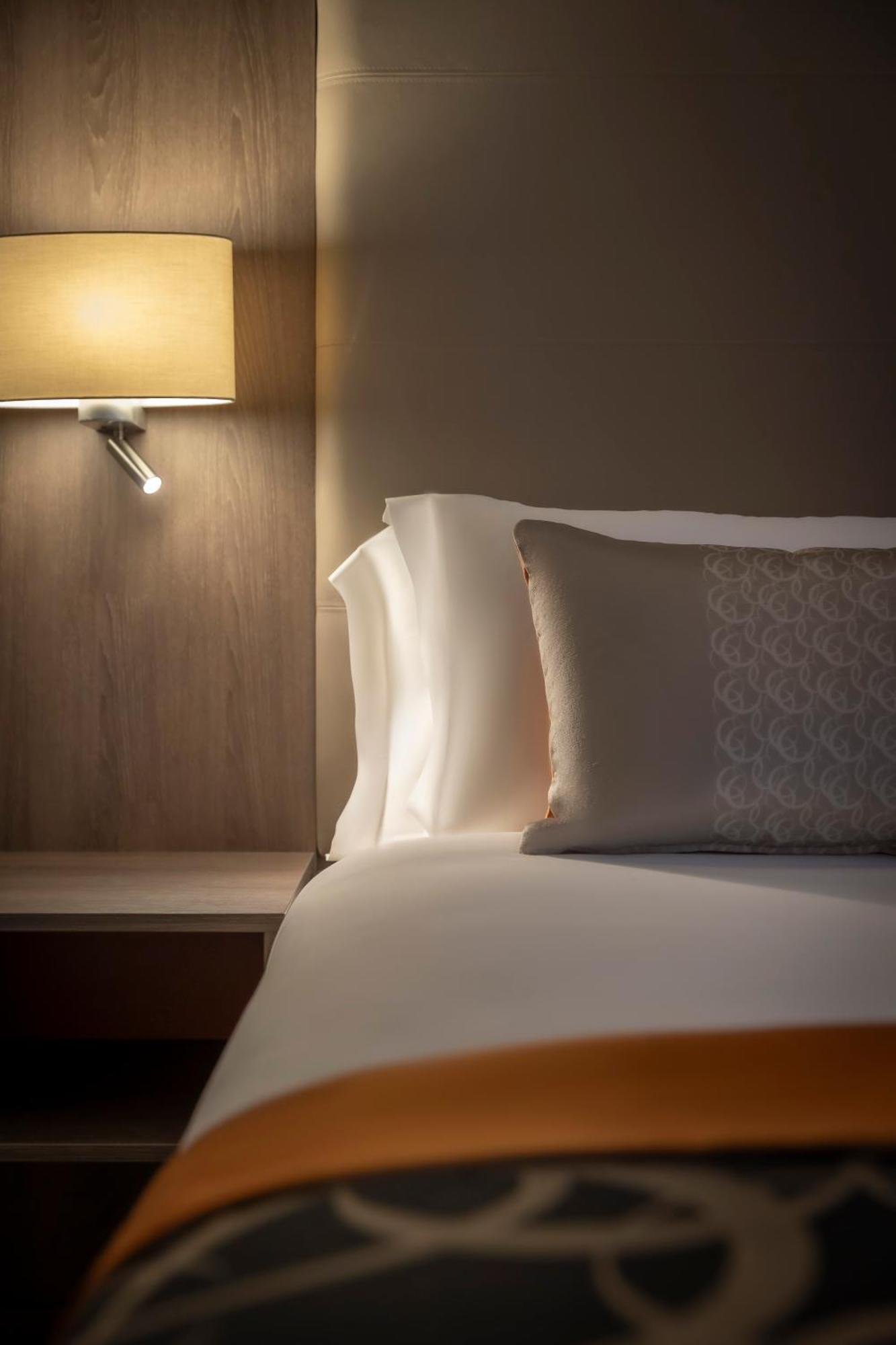 Double & Single Room,1642959673:JPEG