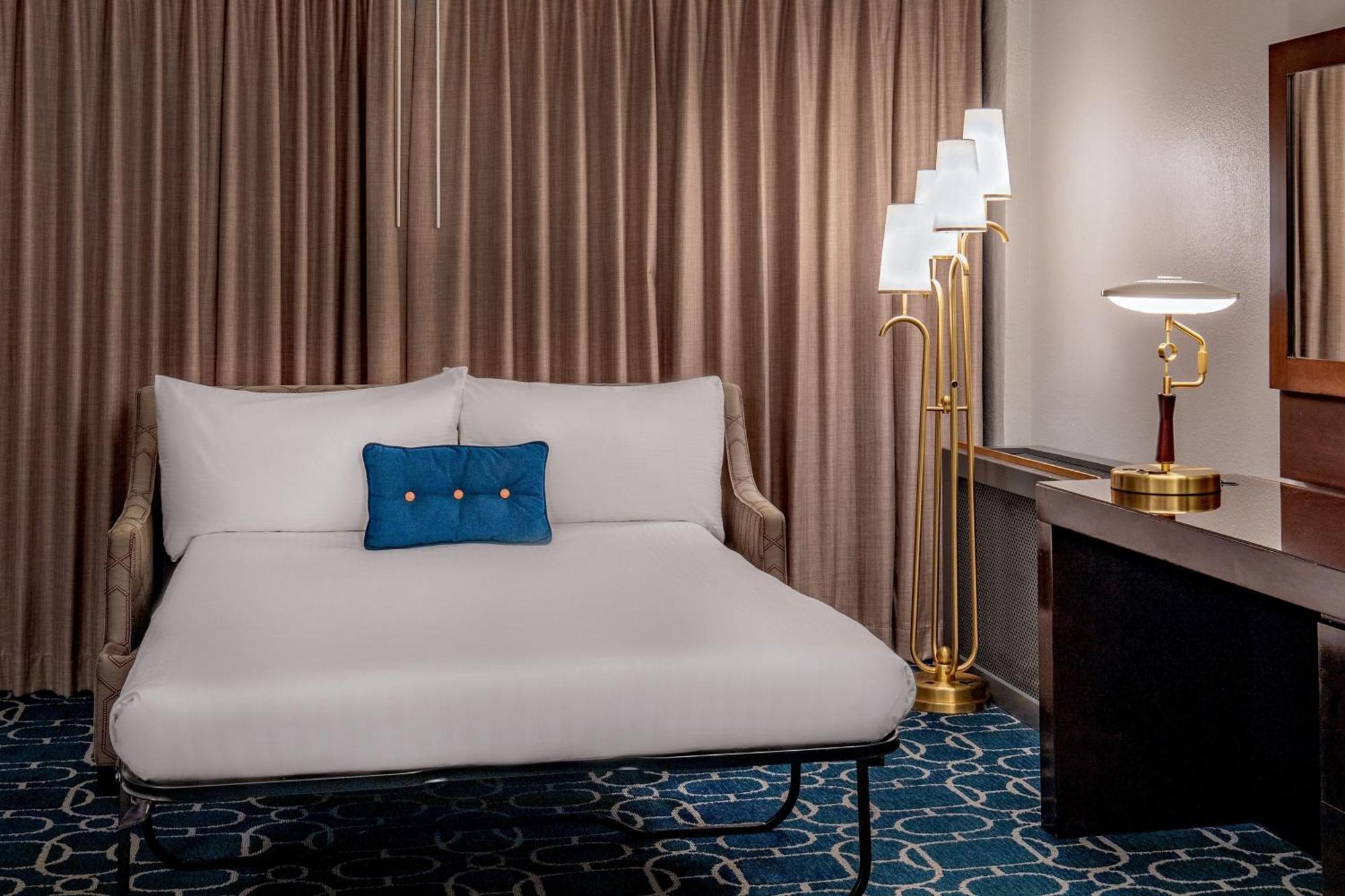 Chambre Lit King-Size Supérieure - Vue sur Ville