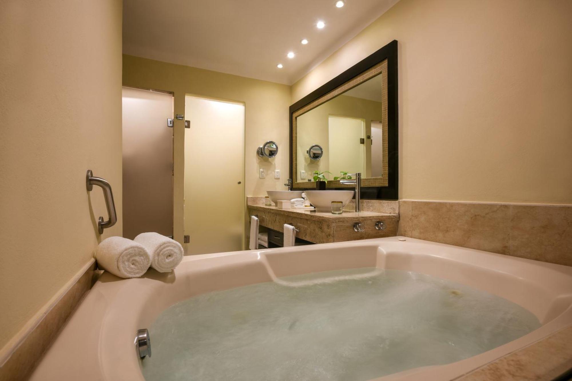 Luxury Junior Suite