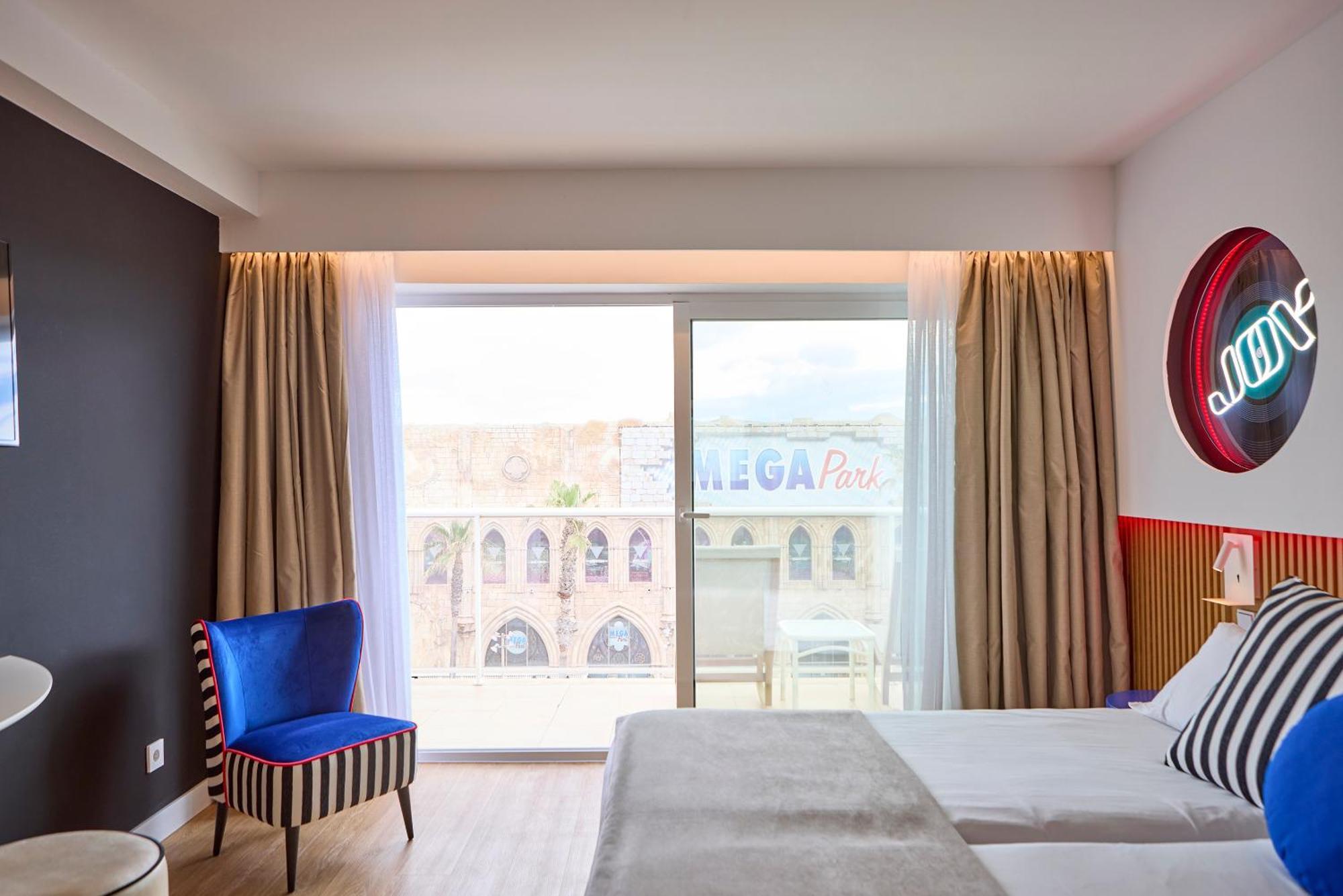 Double Room Side Sea View