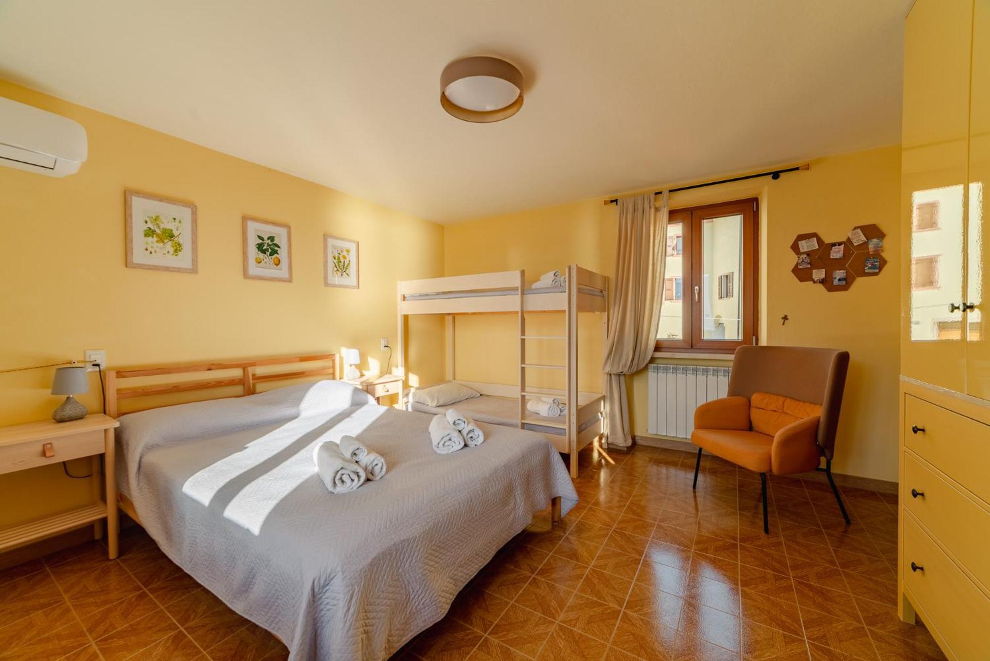Quadruple Room Lake View