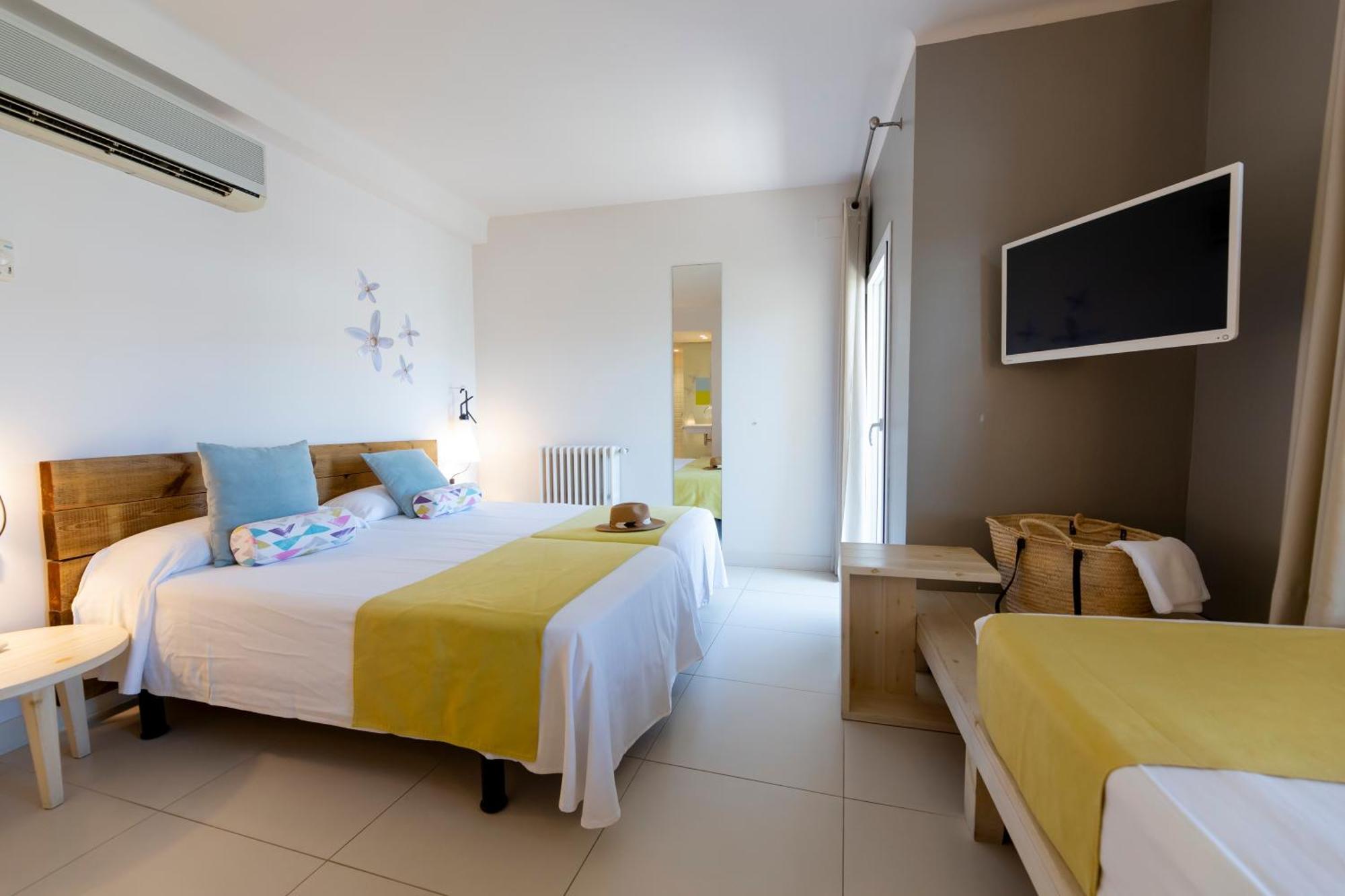 Superior Double or Twin Room,1773690646:JPEG