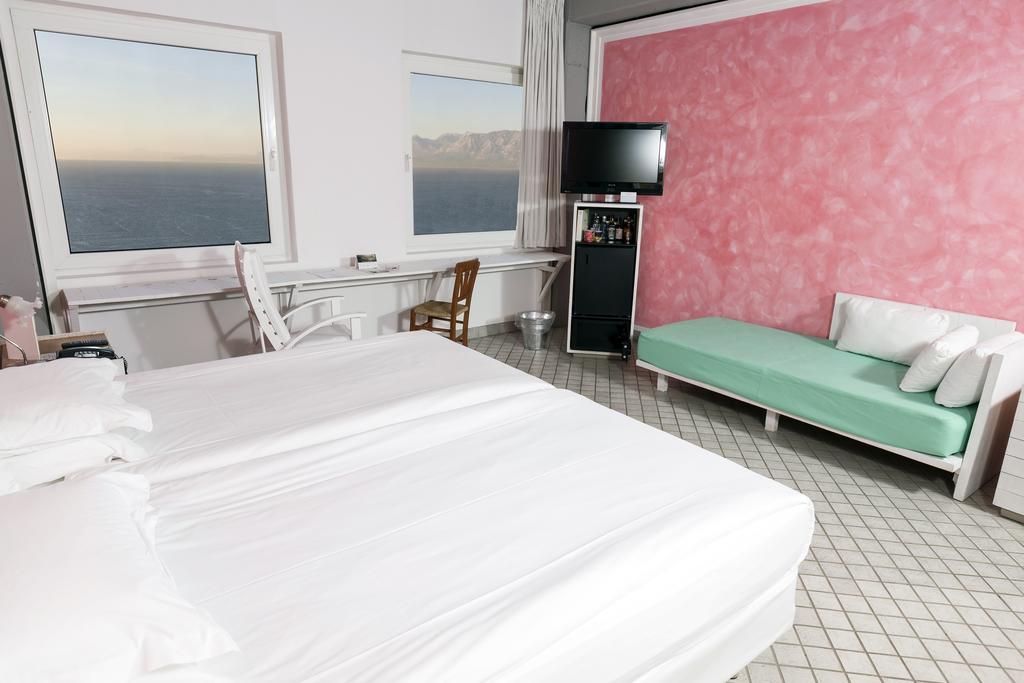 Tweepersoonskamer met 1 of 2 Bedden en Uitzicht op Zee