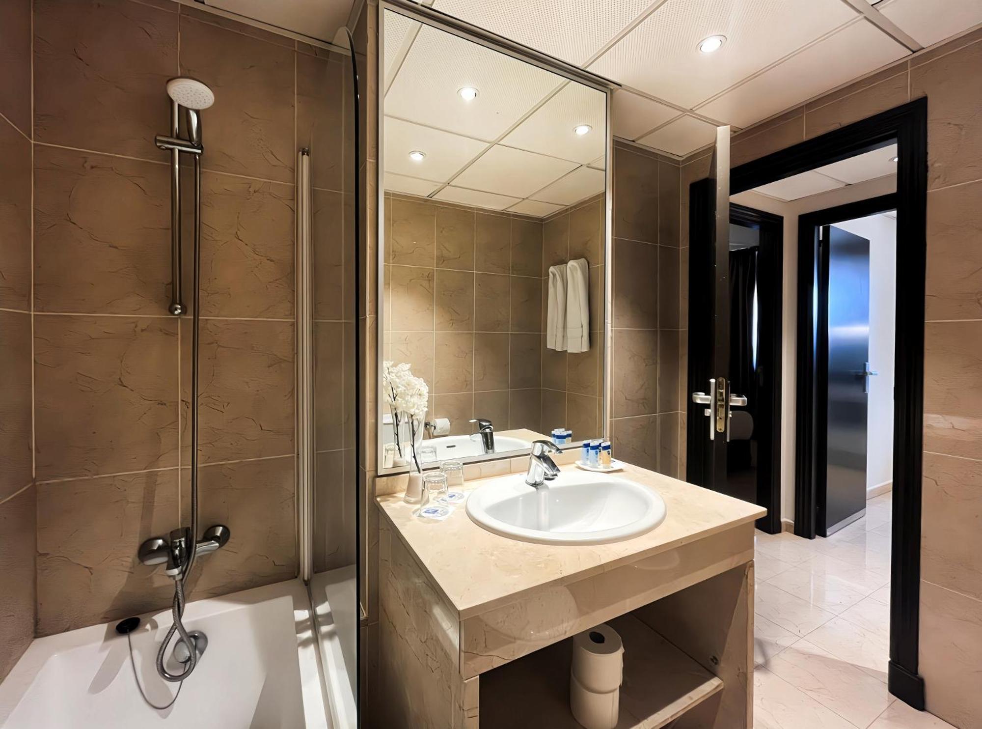 Junior Suite,1624752808:JPEG