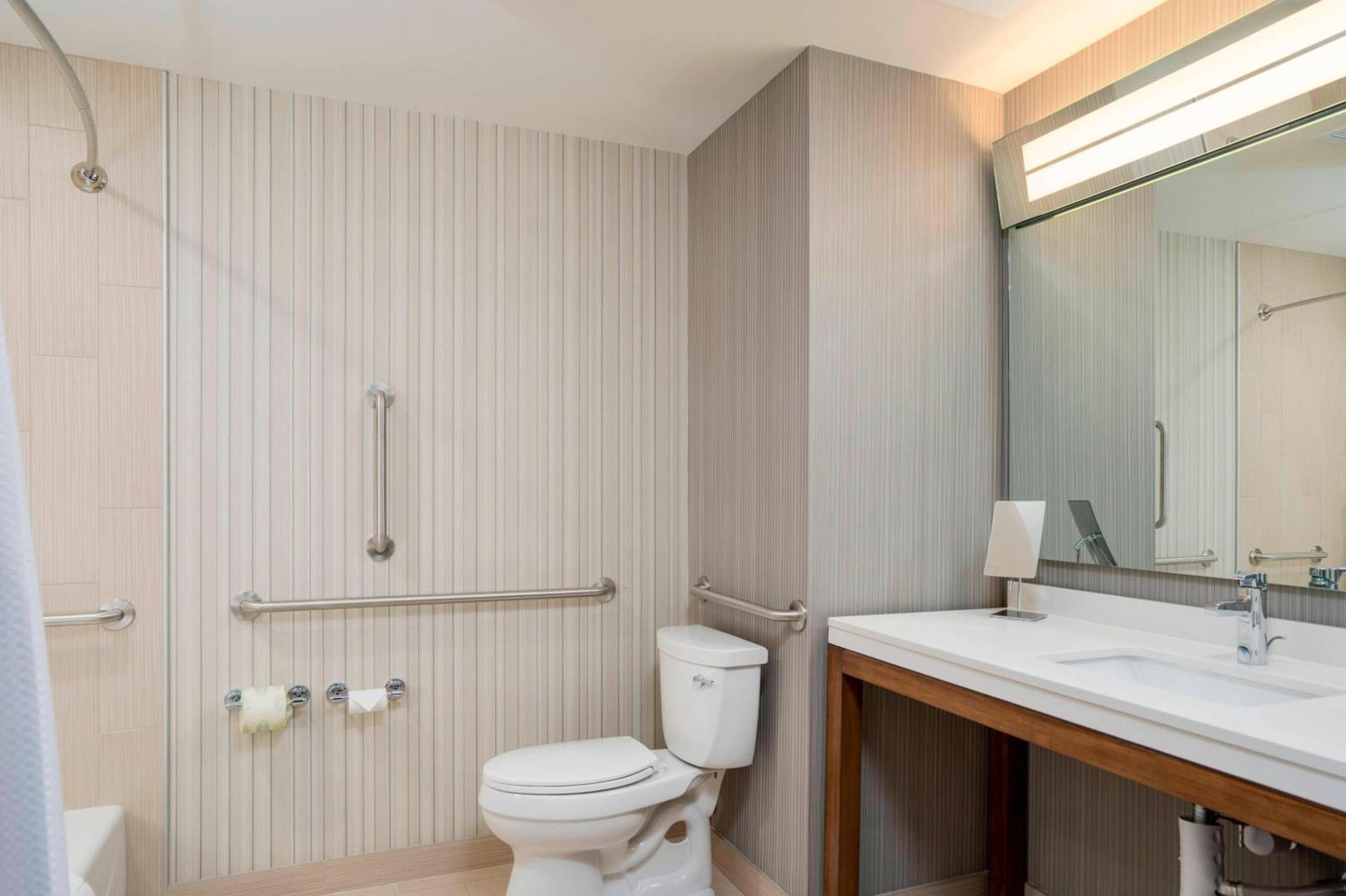 King Room Roll Shower Sofa Bed Mobility Access or Hearing Accessible,1632289563:JPEG