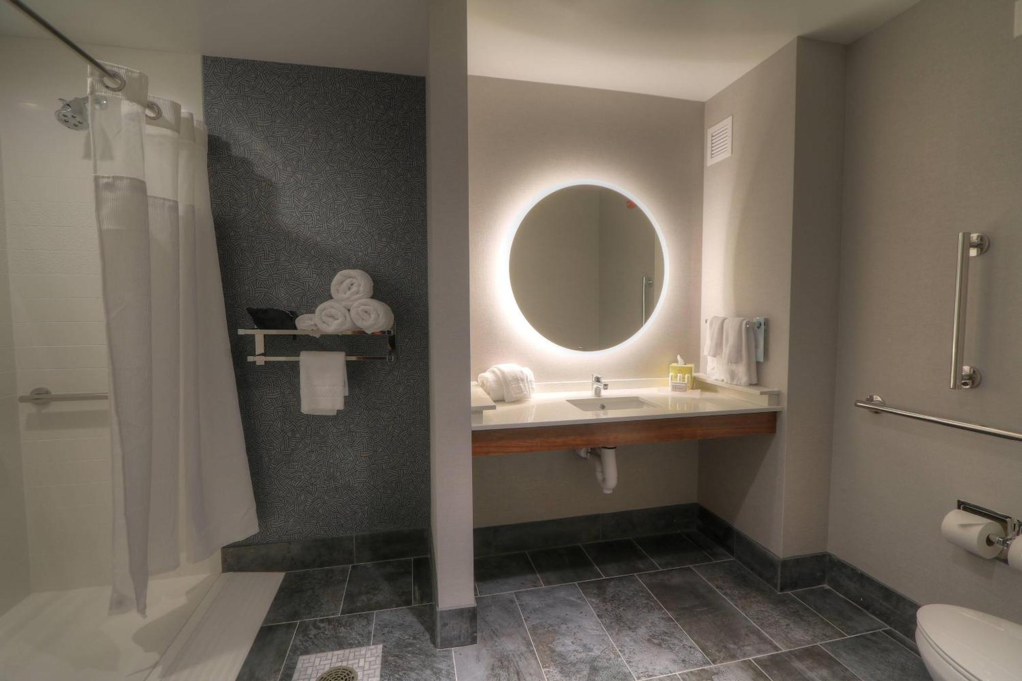 King Room Roll Shower Mobility Access or Hearing Accessible