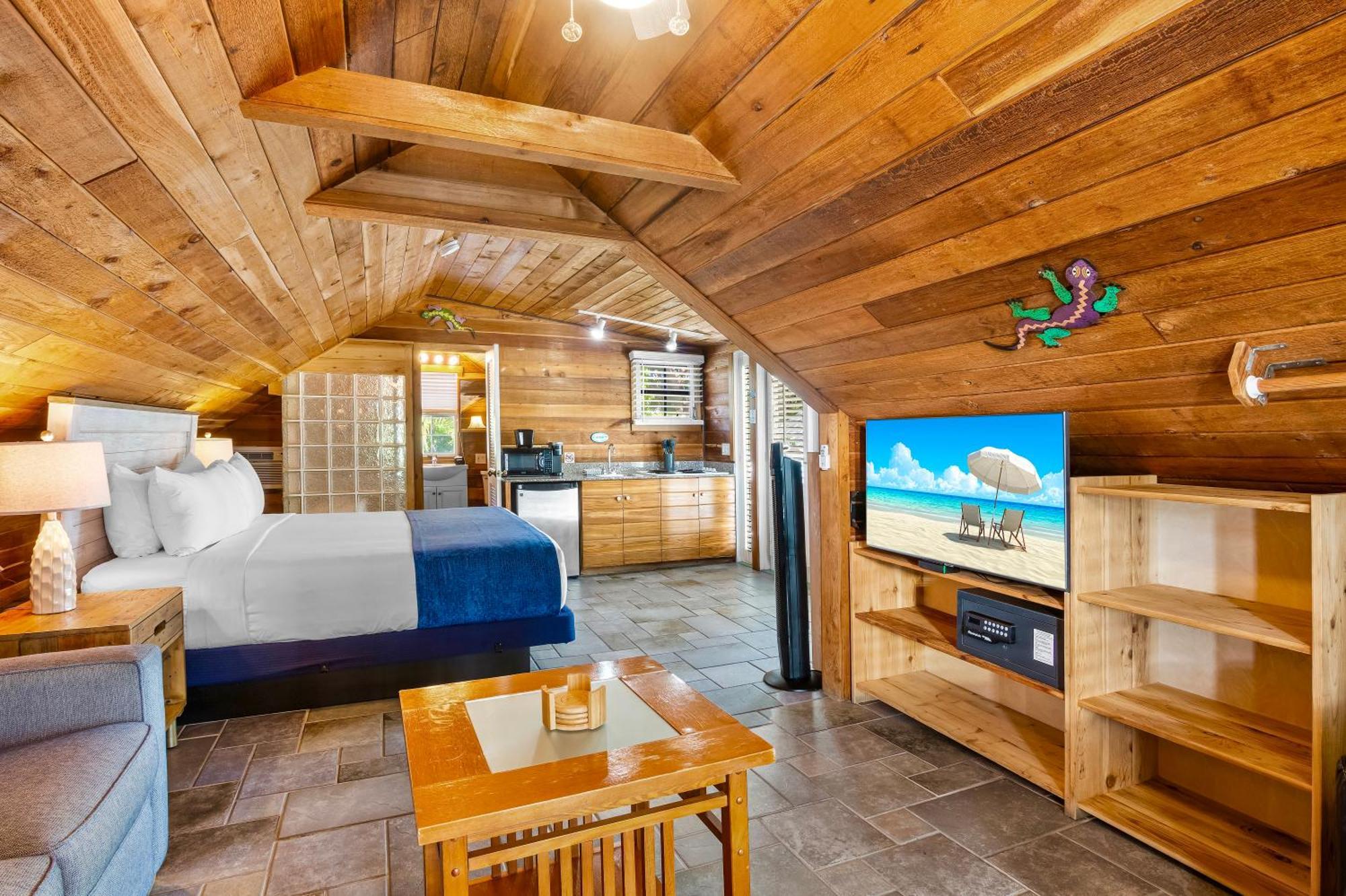 Studio Suite,1635248453:JPEG