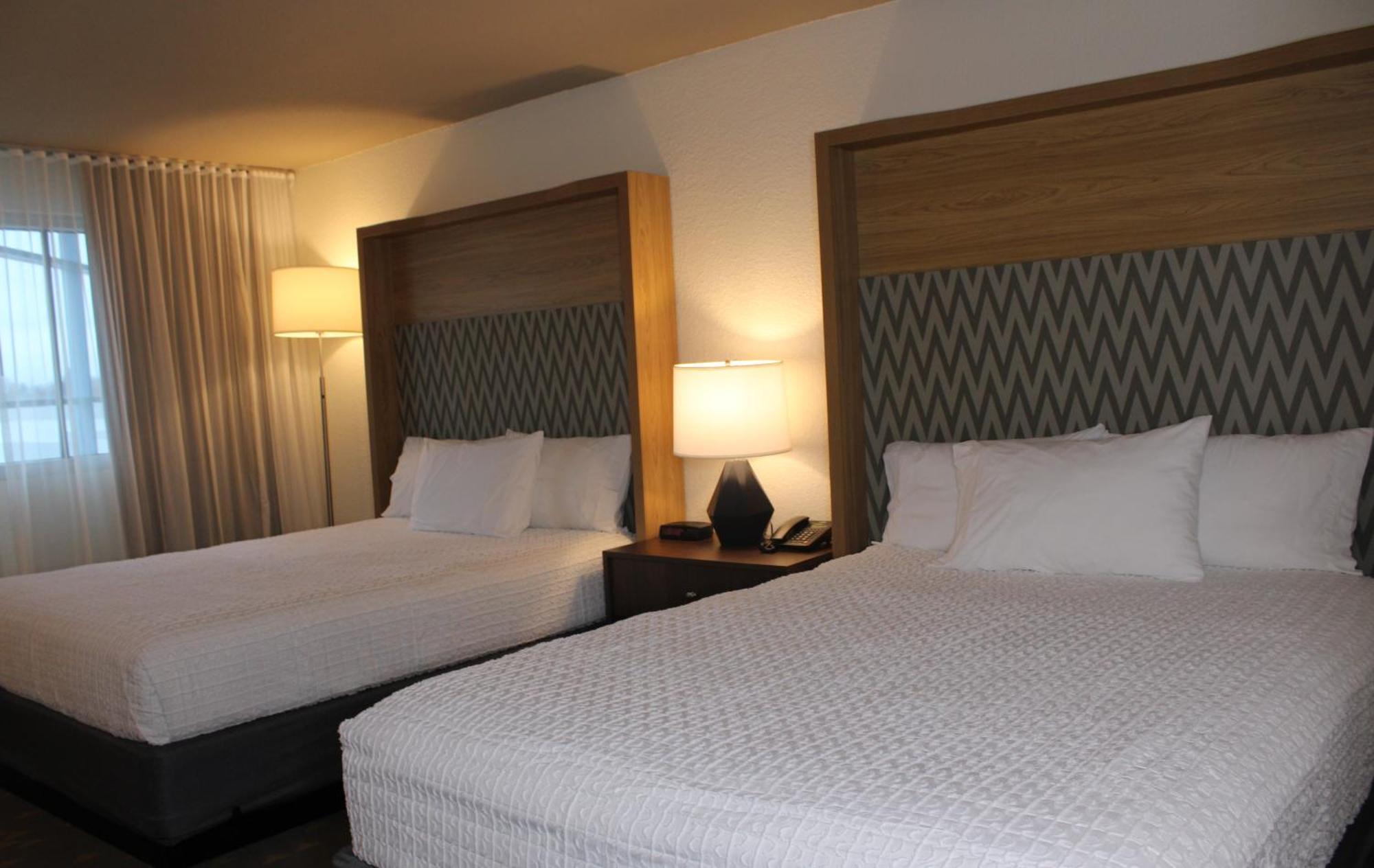 Queen Room Two Queen Beds Non-Smoking