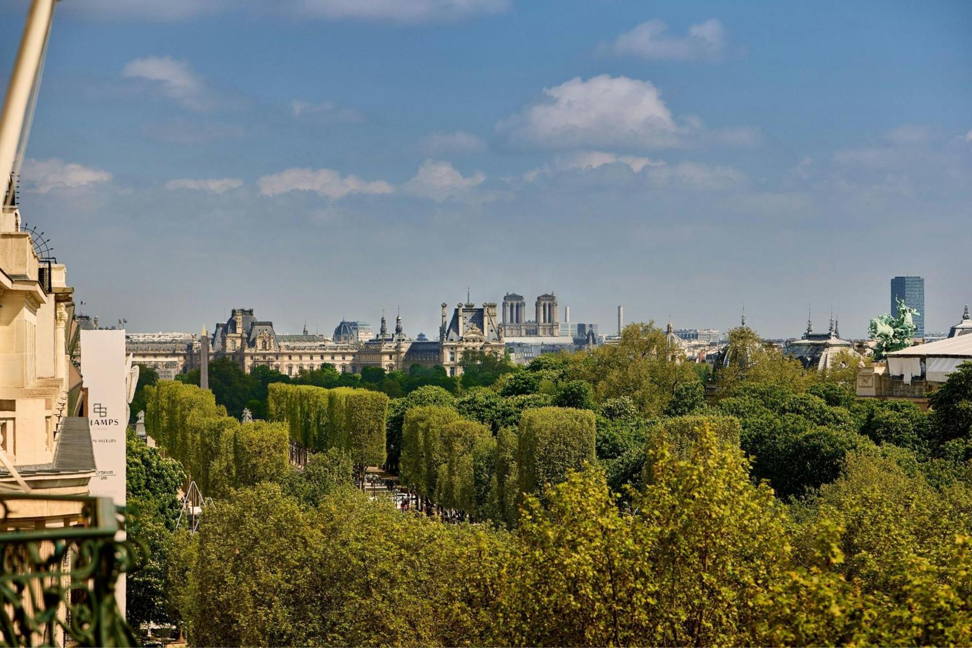 Chambre Lit King-Size - Vue sur Champs-Élysées