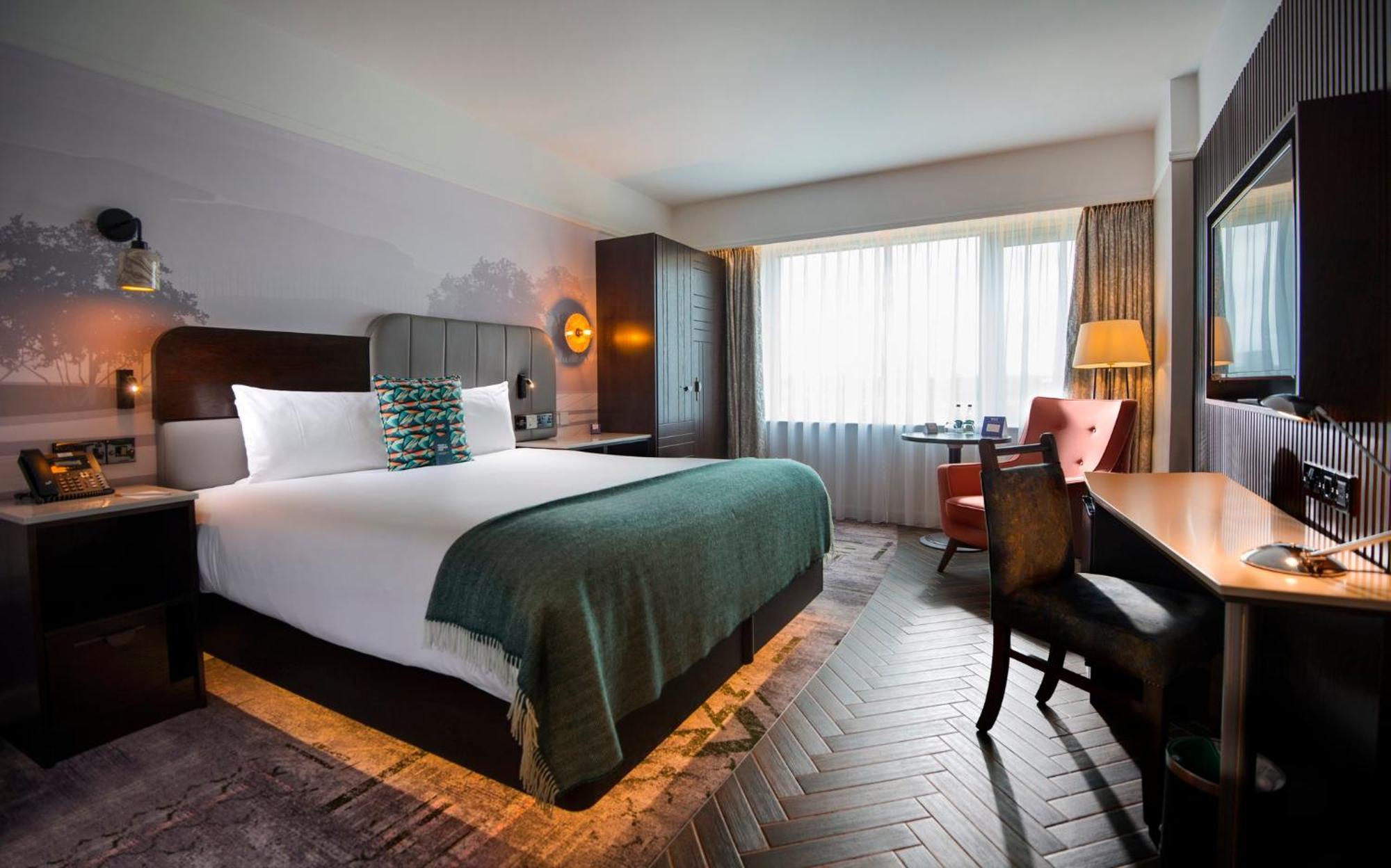 Chambre Lit King-Size Standard - Accessible aux Personnes à Mobilité Réduite