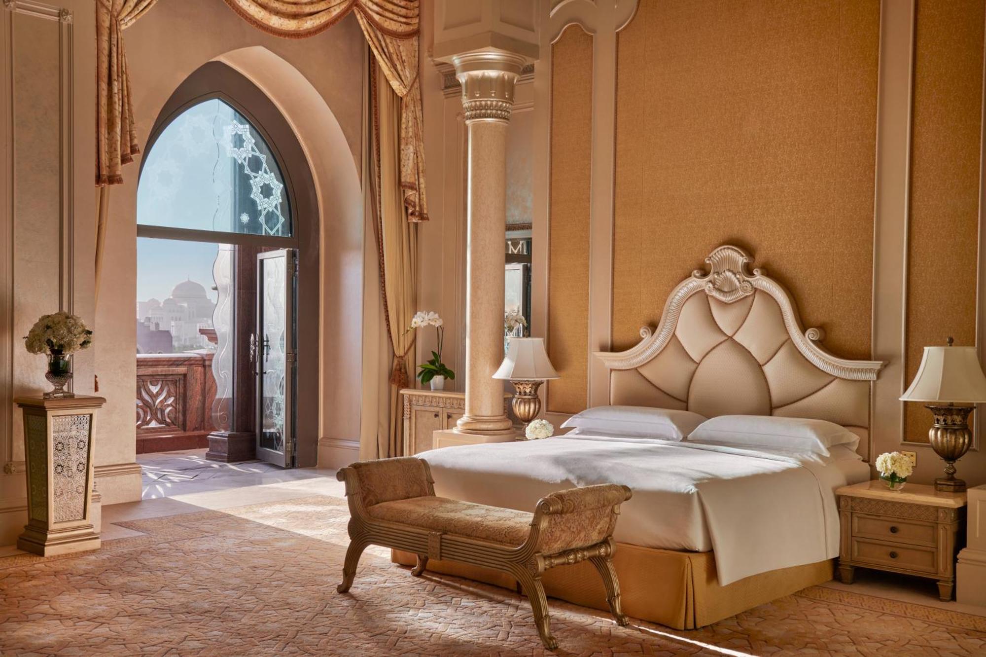 Suite Palace con 3 Camere da Letto e Balcone