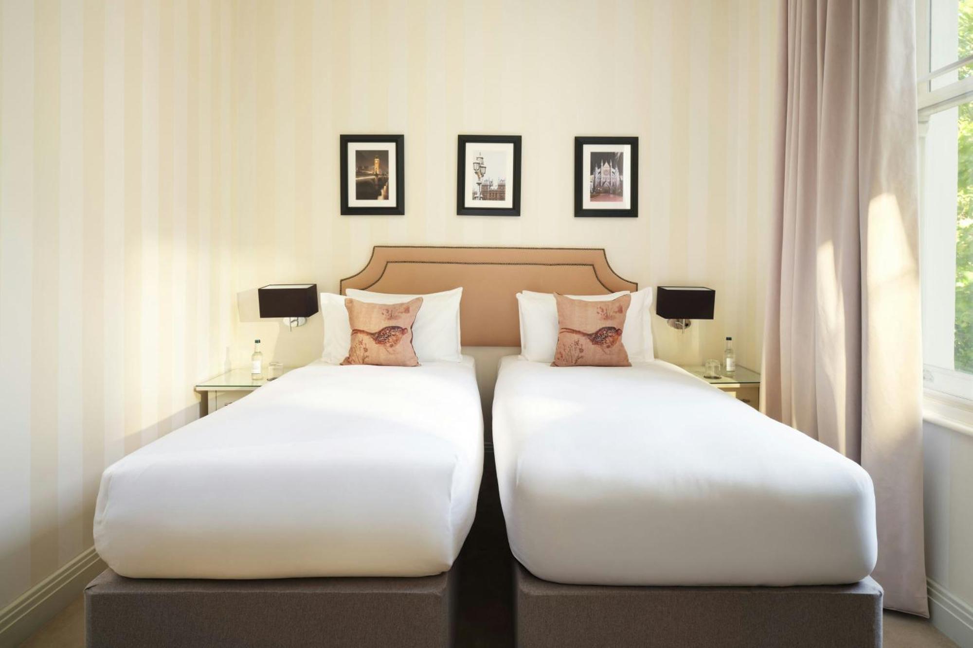 Guest room executive style Twin or Single Beds,1674723030:JPEG