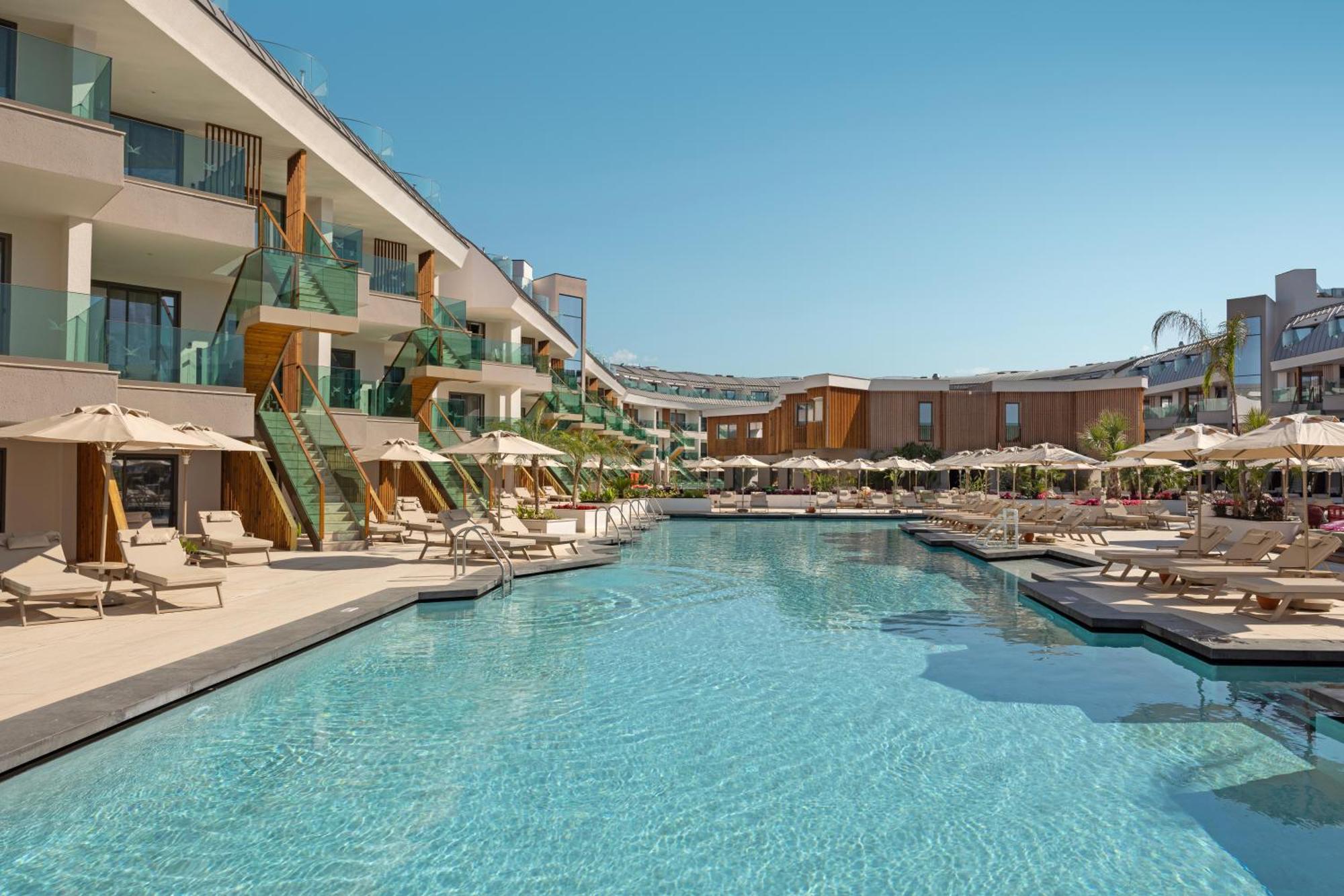 Superior Pool Access via Stairs