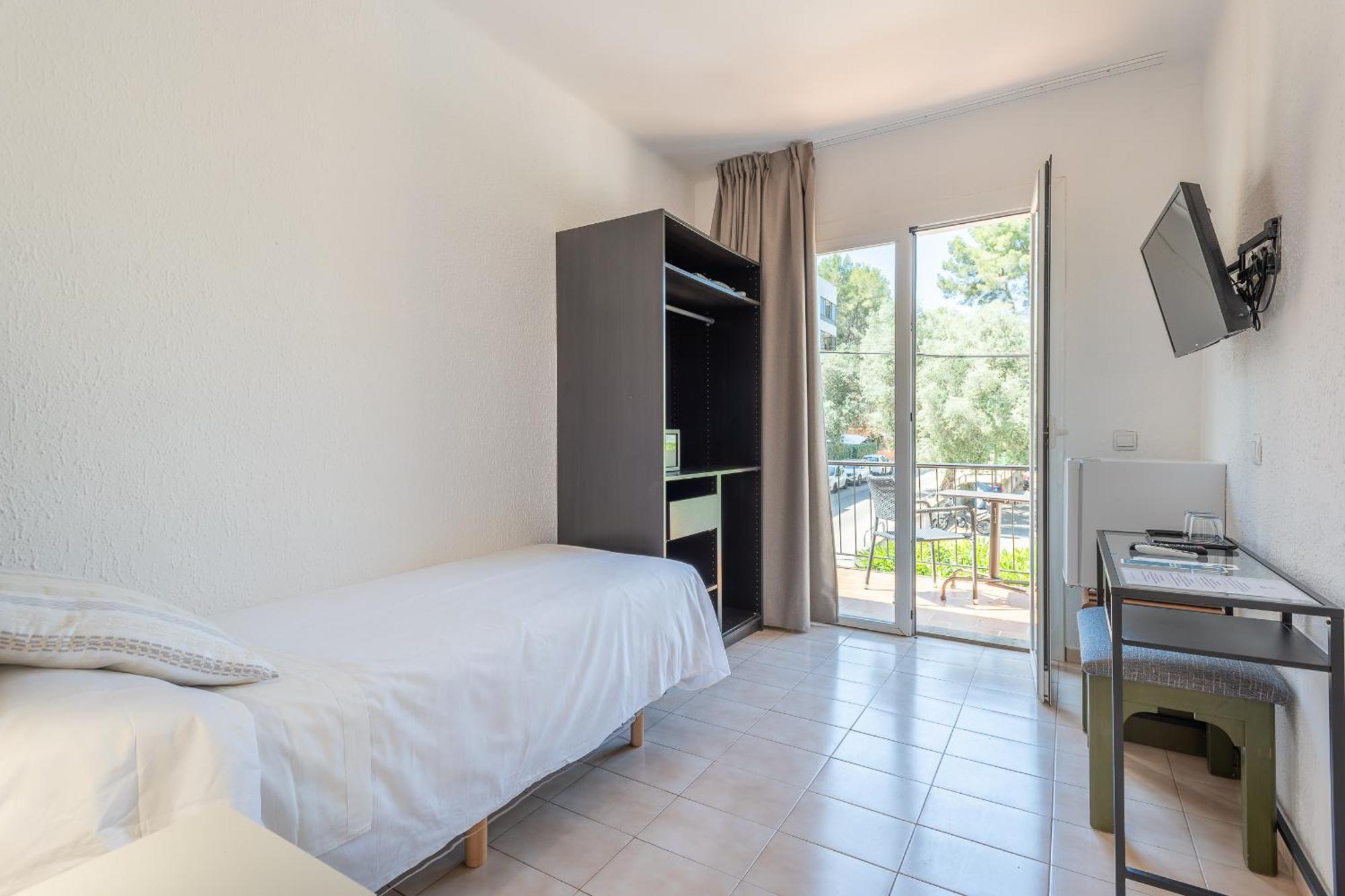 Single Room Balcony