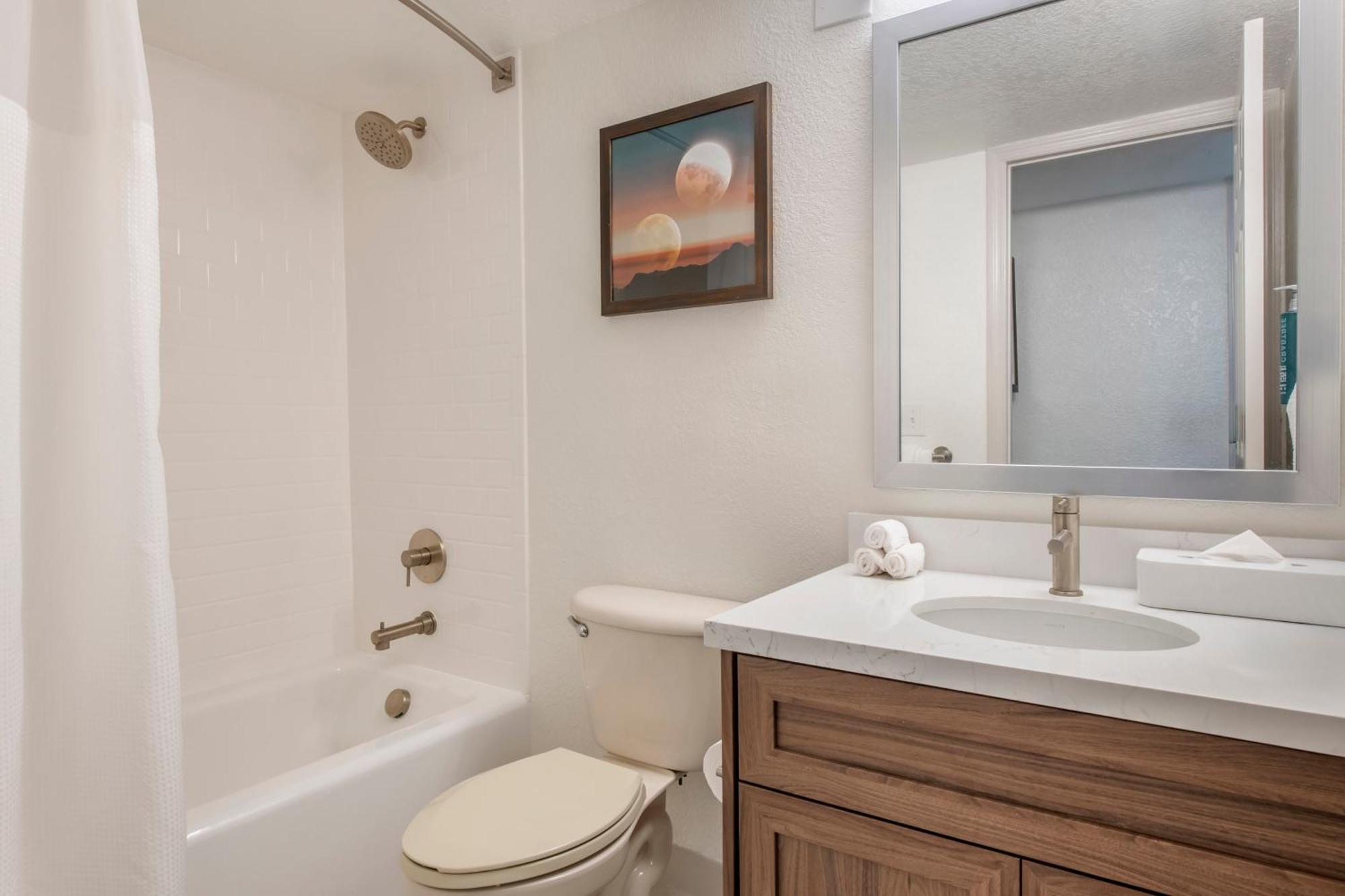 2 Bathrooms Condo