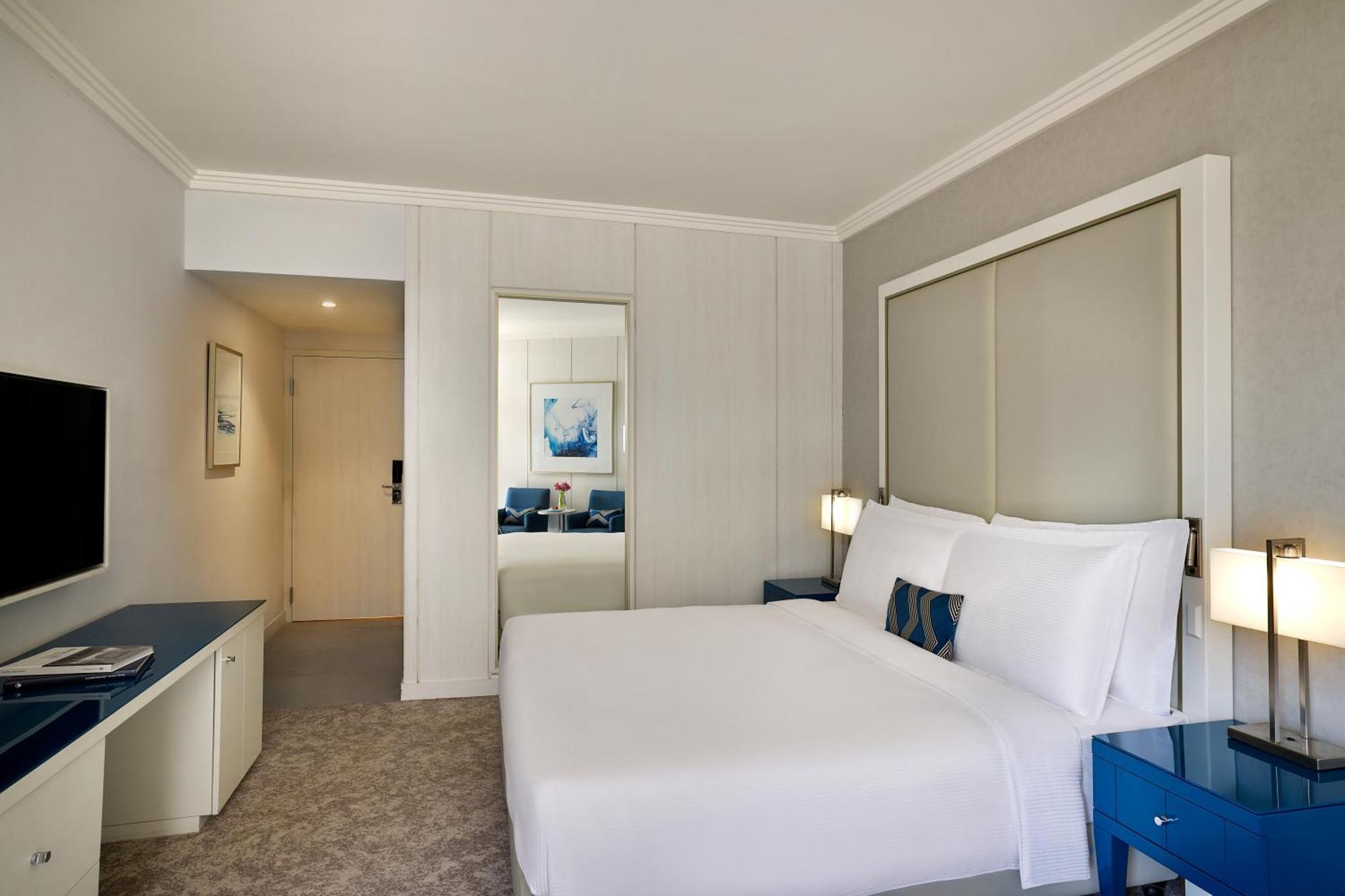 Sea View Room with Balcony - King Bed,1697785562:JPEG