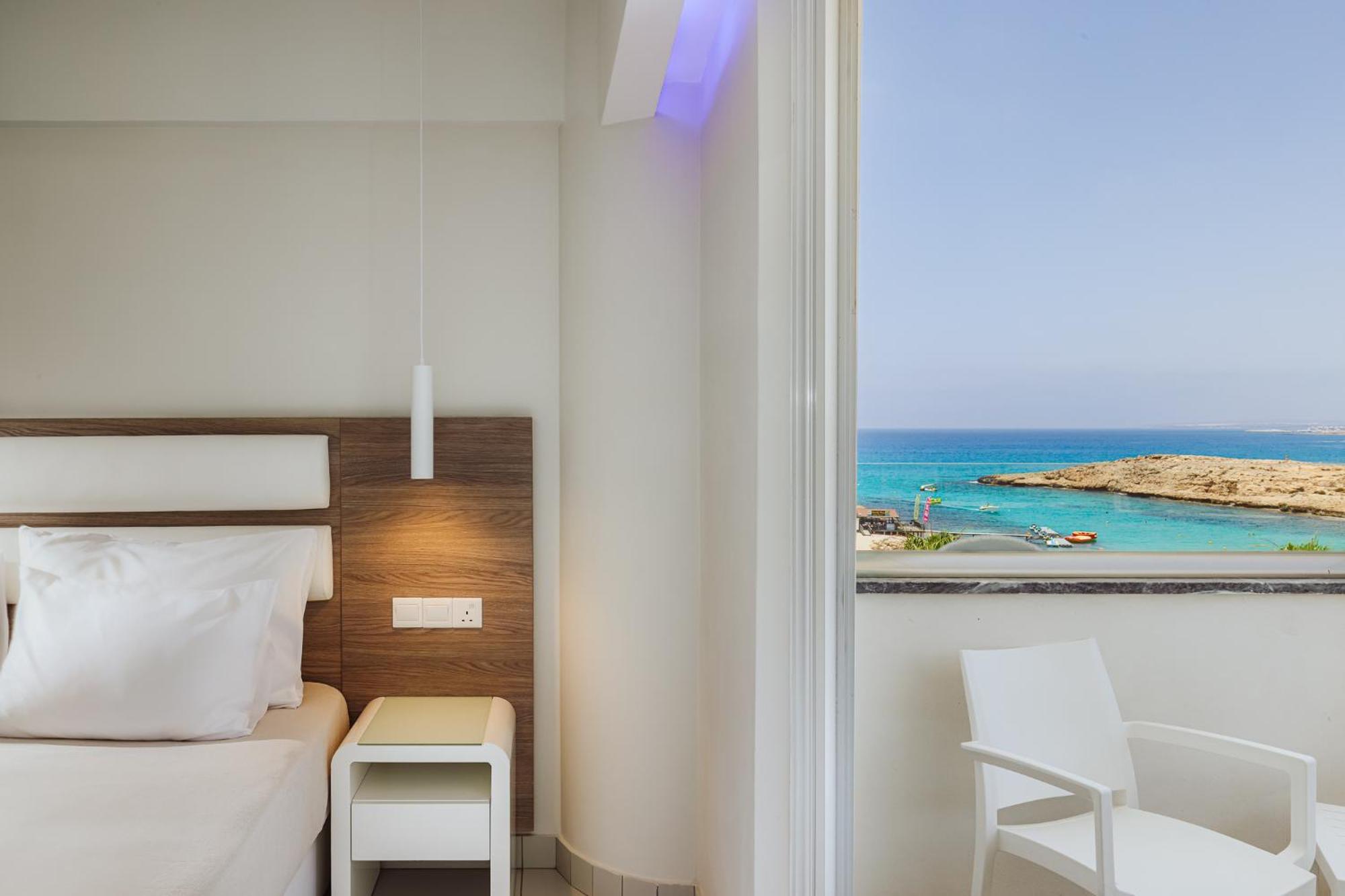 Twin Room Sea View