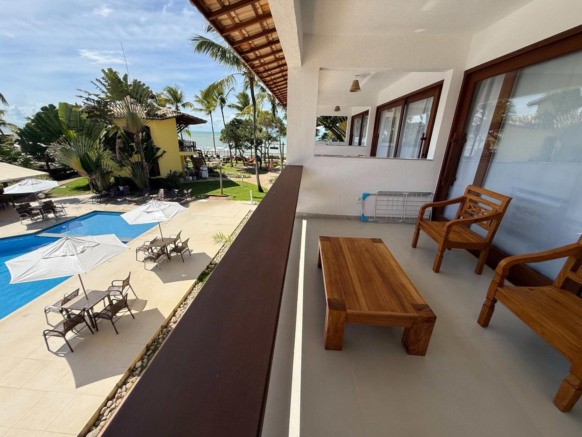 Suite Pool View