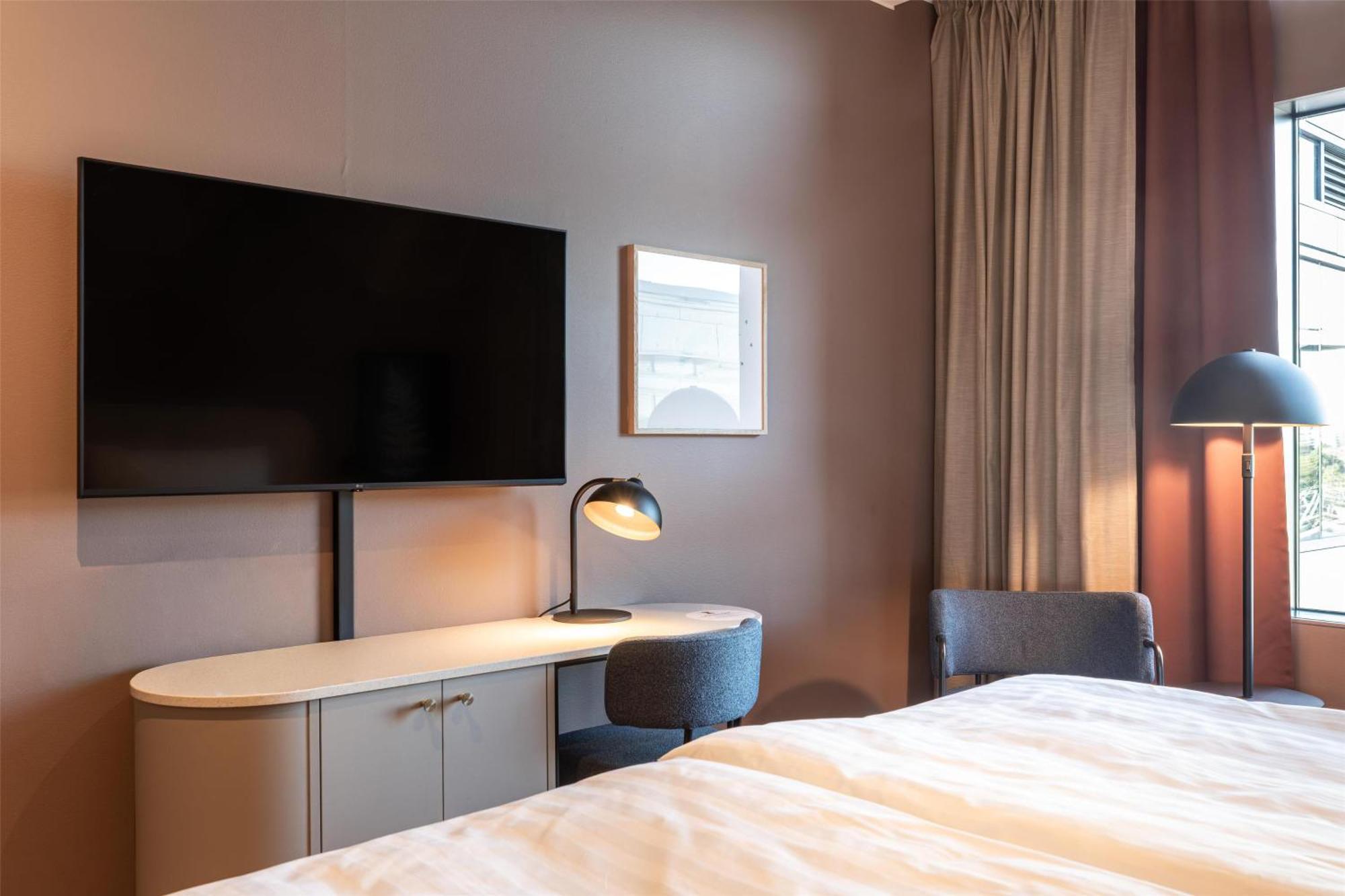Standard King Room