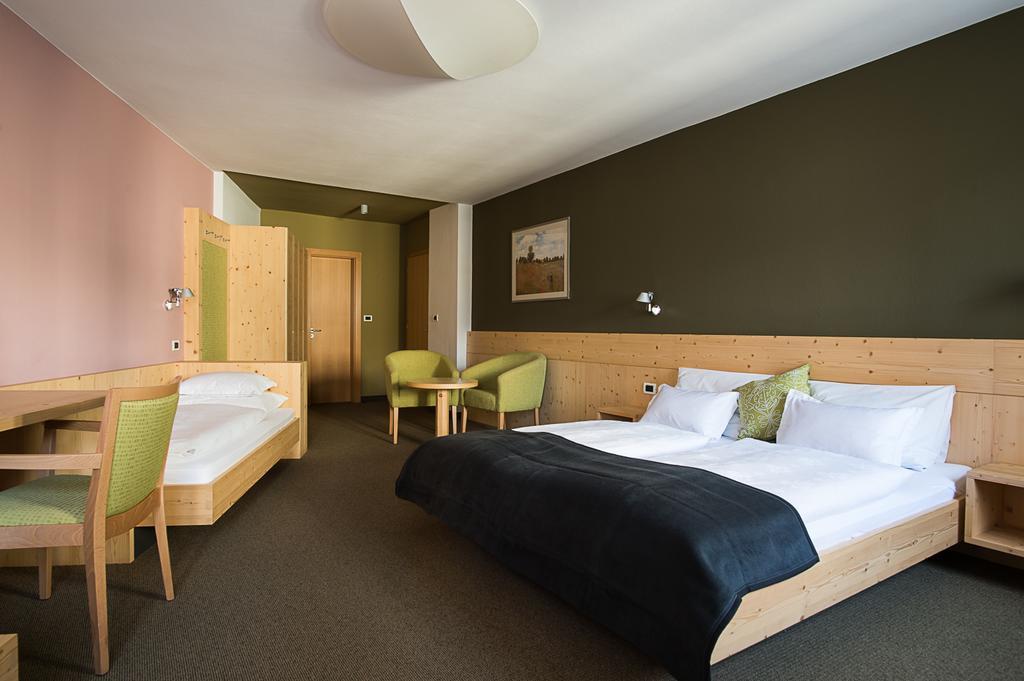 Basic Triple Room,254584269:JPEG