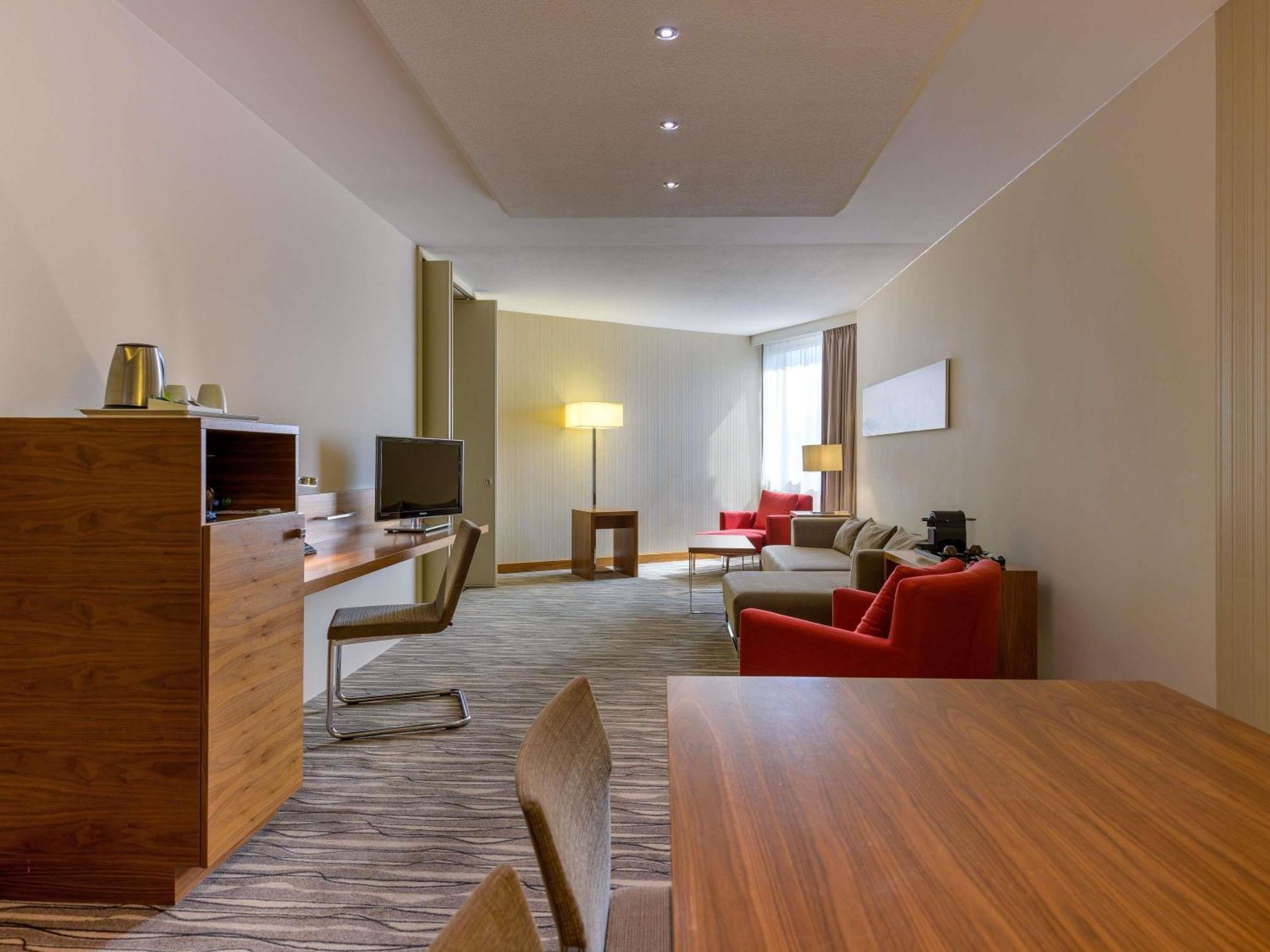 Junior King Suite,1716969278:JPEG