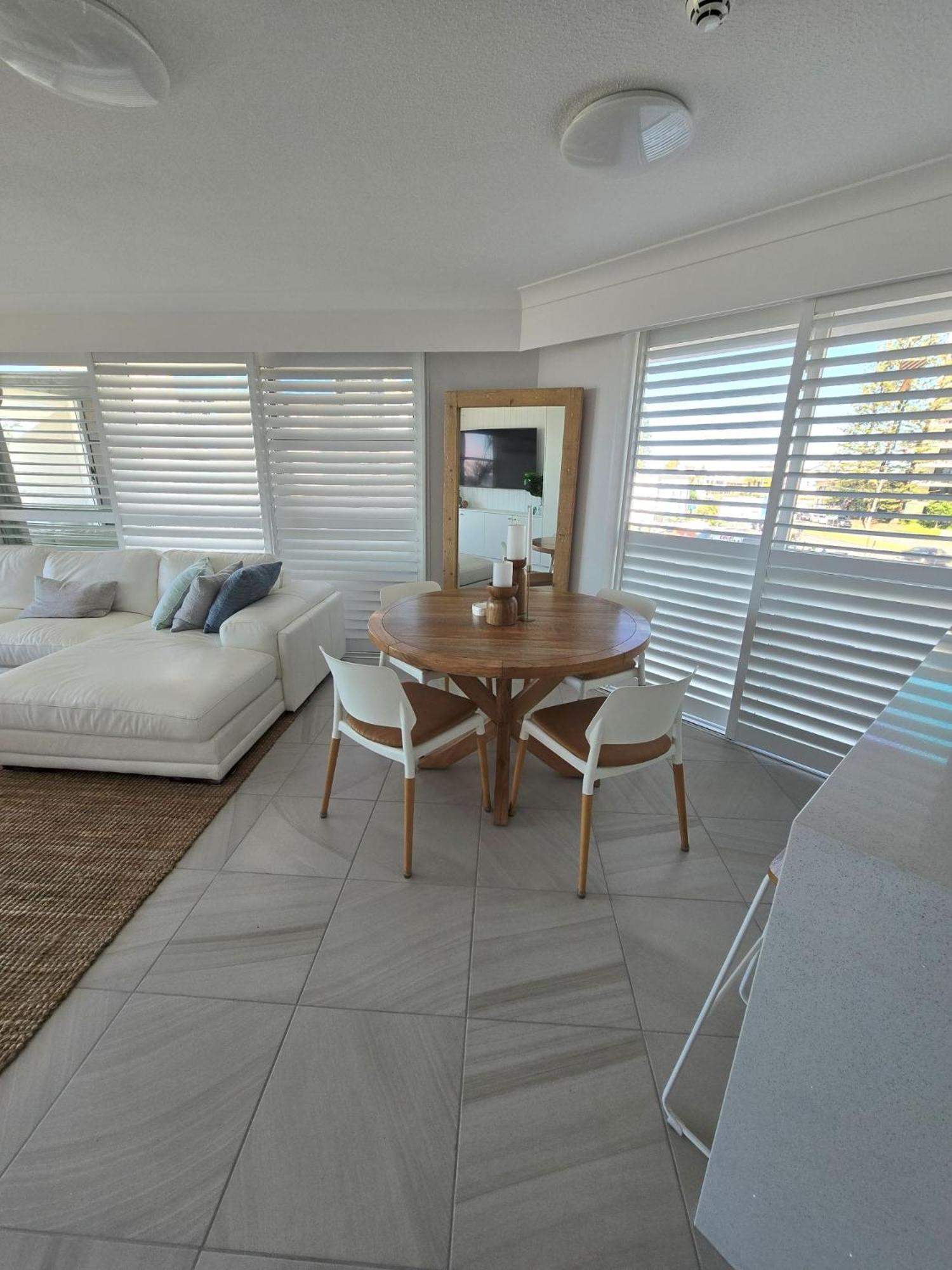 Premium Two-Bedroom Apartment Ocean View
