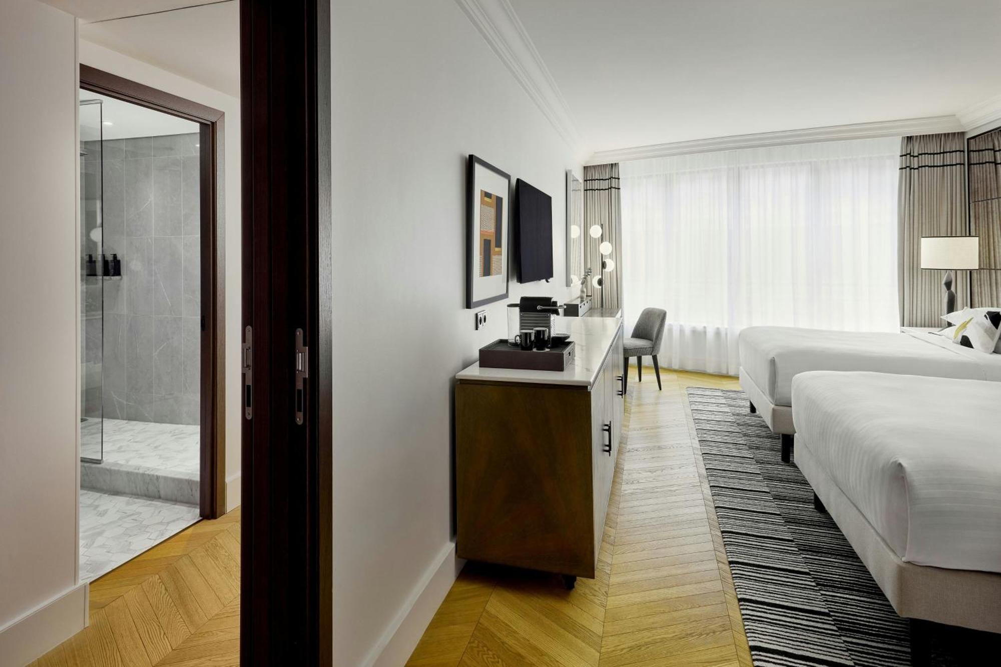 Suite Familiale 2 Chambres - Vue sur Atrium