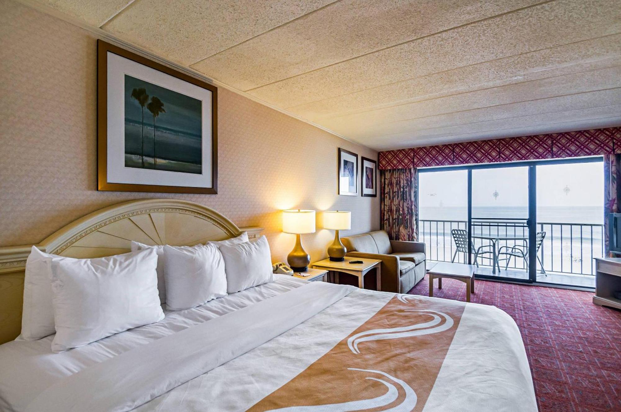 Oceanfront King kitchenette & Sleep-Sofa,1742812611:JPEG
