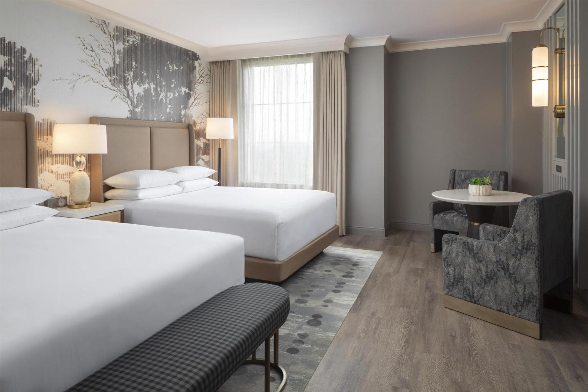 Queen Room with Two Queen Beds - Club Access