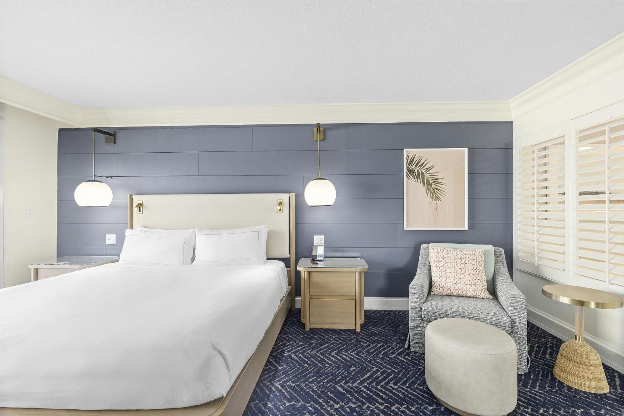 Superior King Suite,1758303700:JPEG