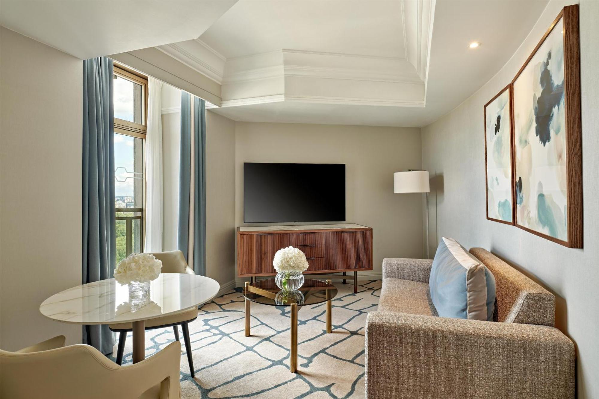 Mayfair Suite,1765805711:JPEG