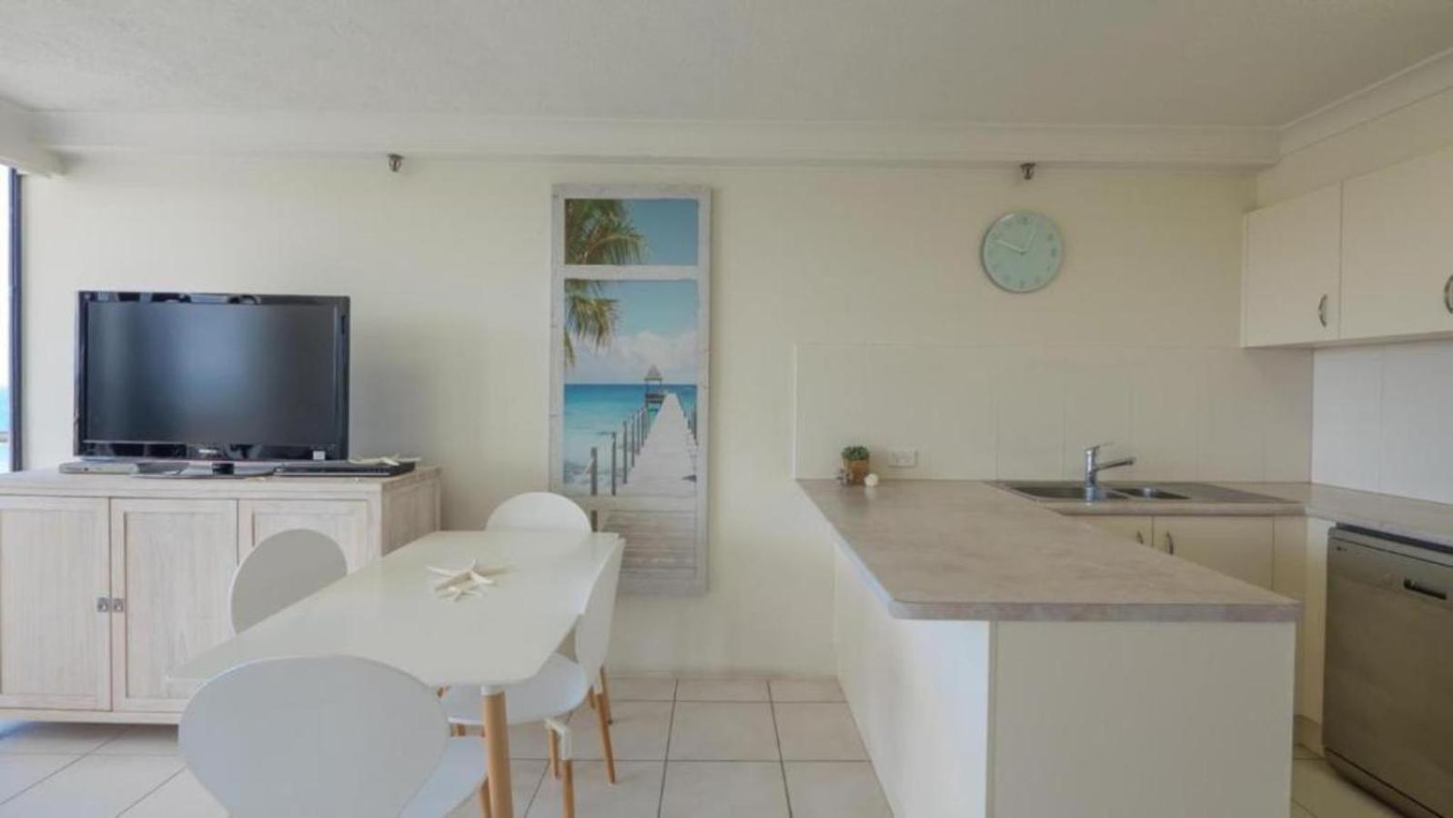 One-Bedroom Apartment Partial Ocean View