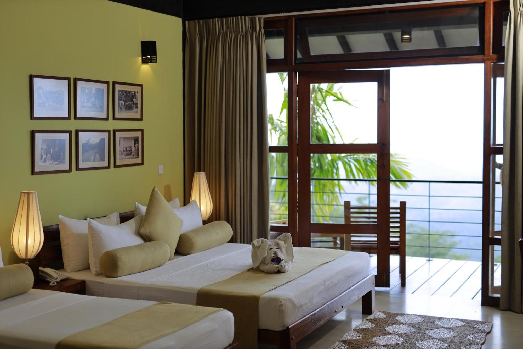 Deluxe Room Mountain View