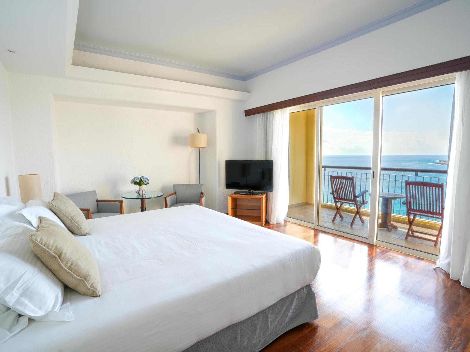 Two-Bedroom Suite,1771817154:JPEG