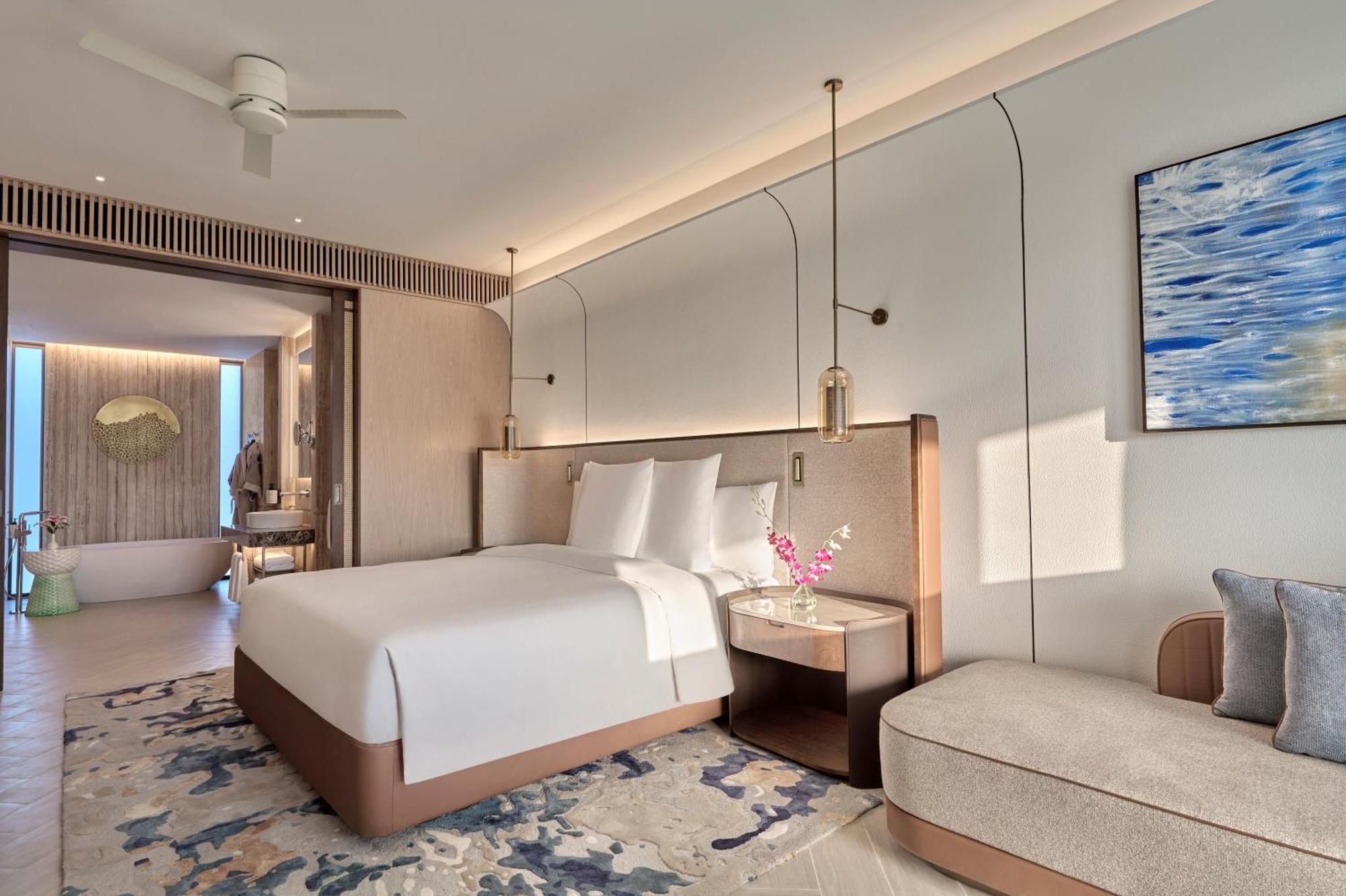 Classic King Room - Club Lounge Access