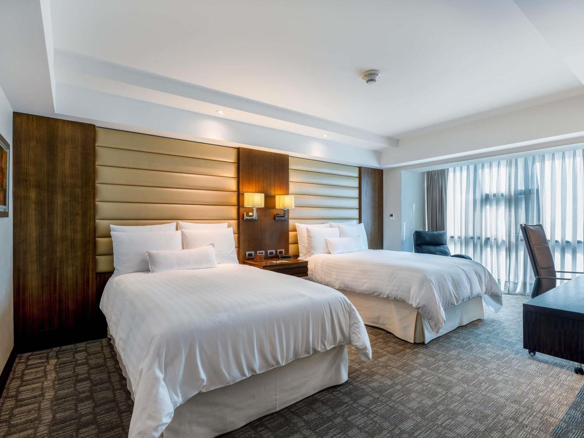 Classic Double Room Two Double Beds