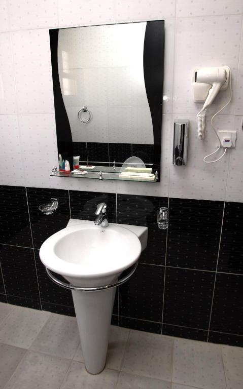 Double or Twin Room,688846335:JPEG