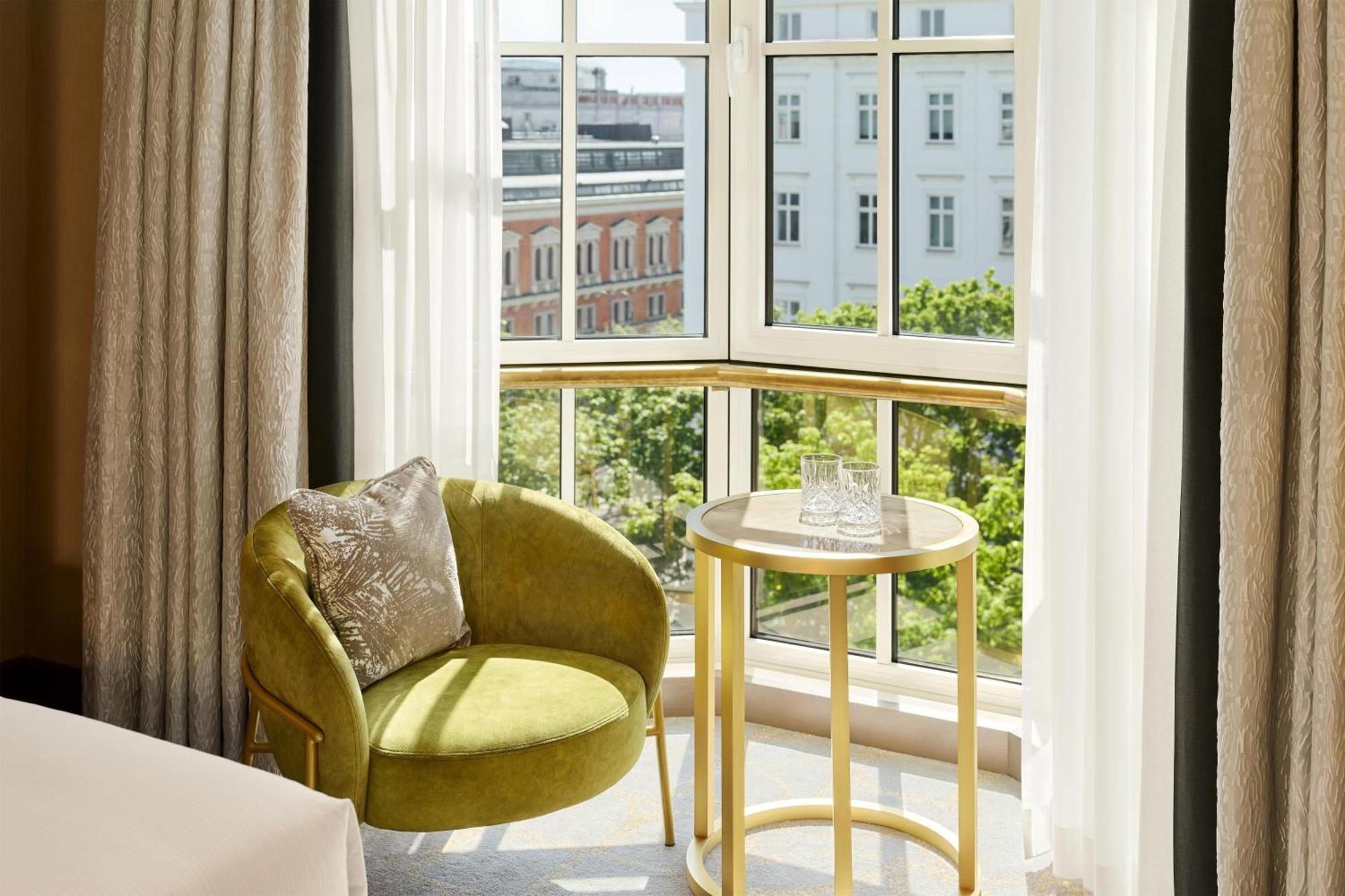 King Executive Room