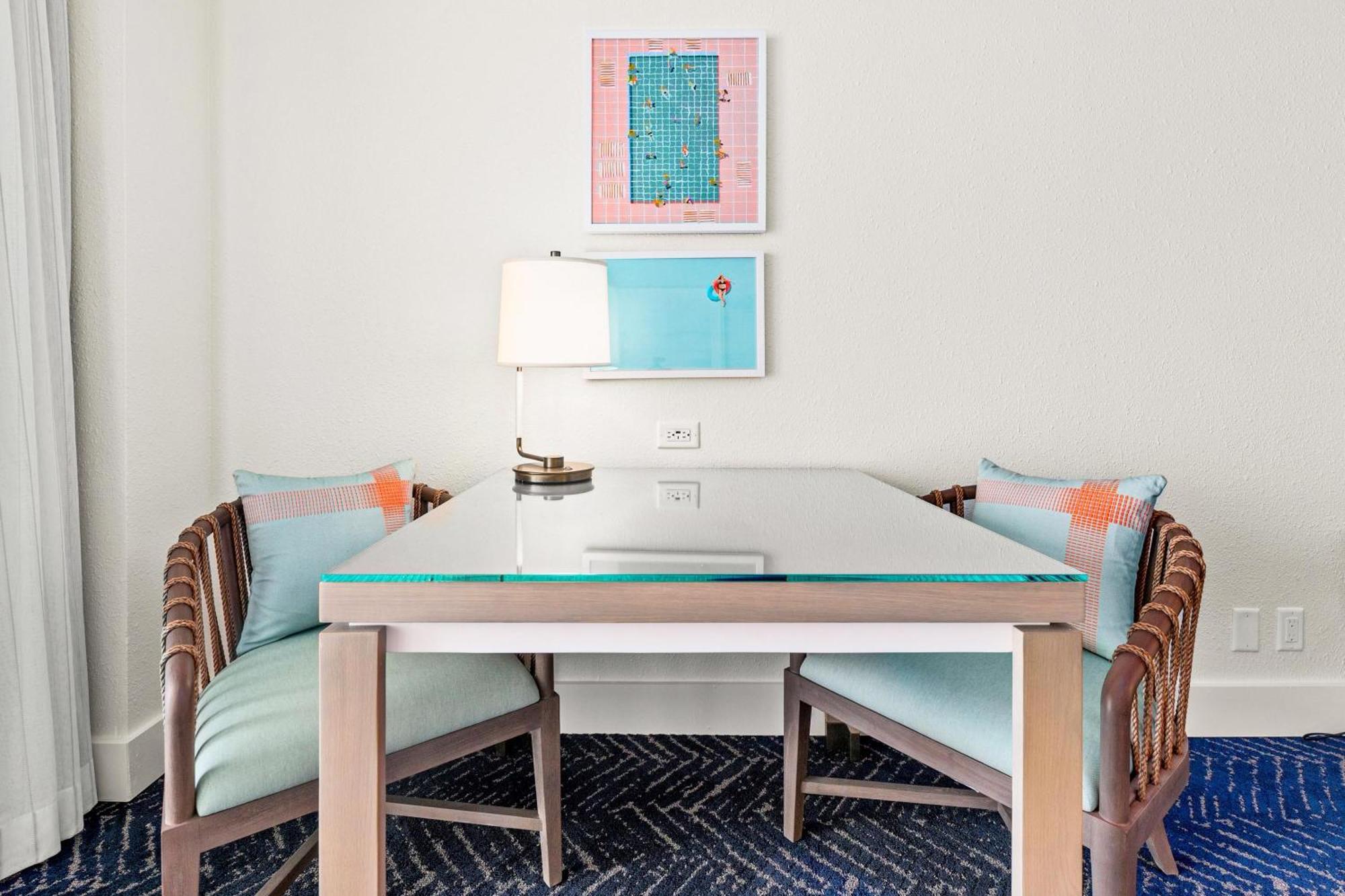 Queen Deluxe Junior Suite Beach View