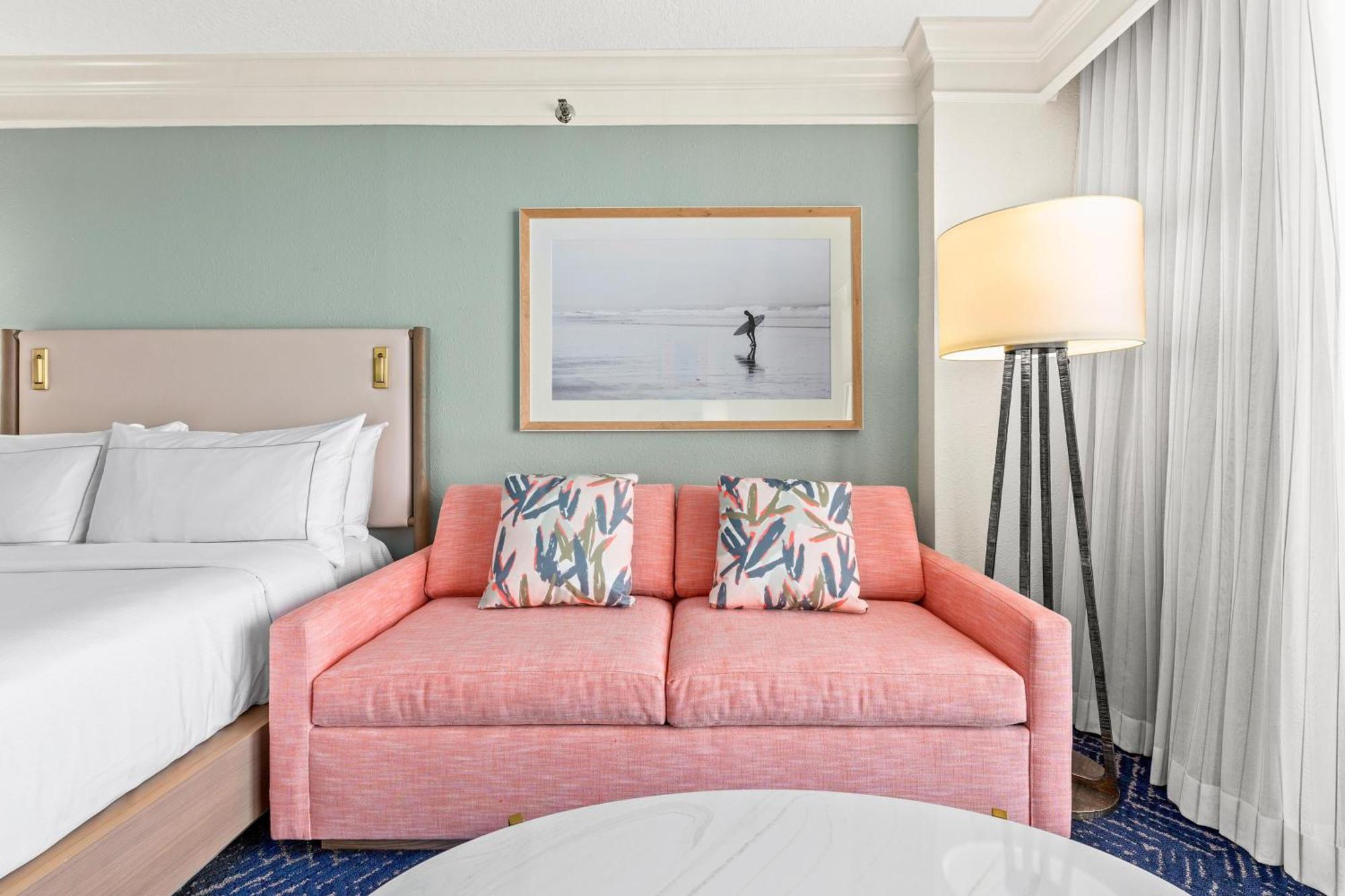 Queen Deluxe Junior Suite Beach View
