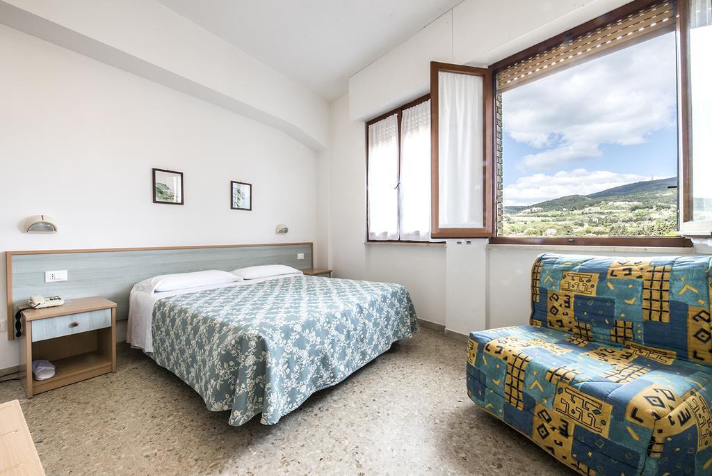 Single Room,253512693:JPEG