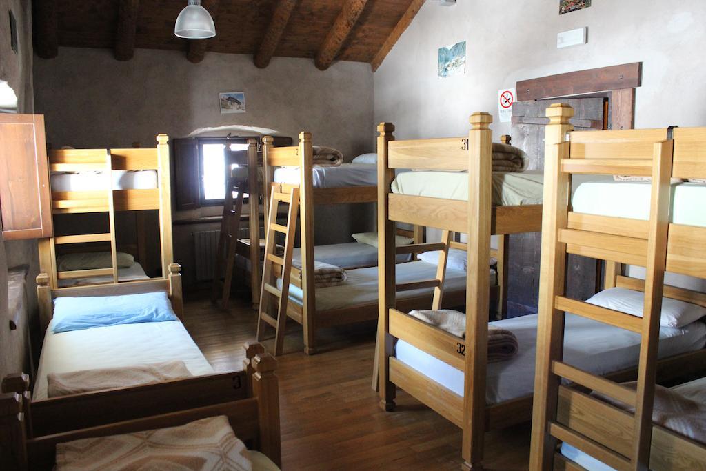 Standard King Room,236213173:JPEG