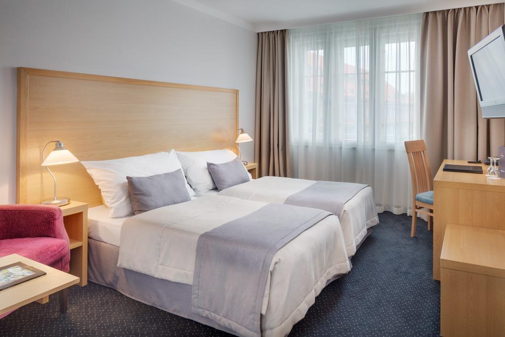 Standard Double or Twin Room Extra Bed,706018048:JPEG