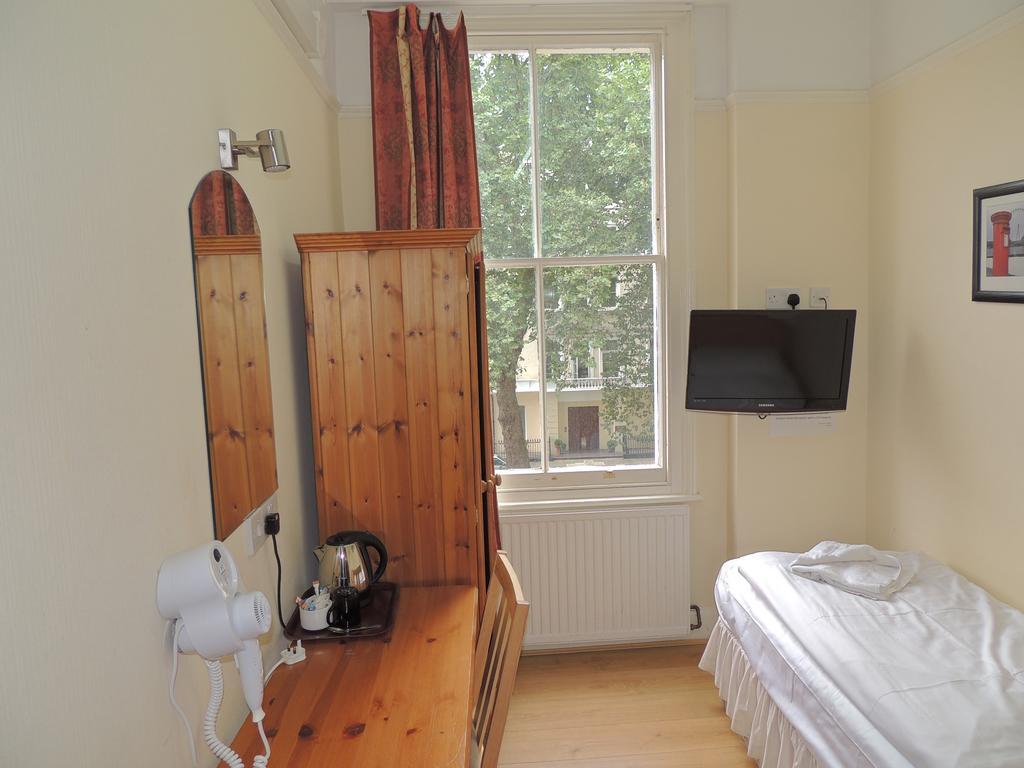 Family Room with Private Bathroom,188536892:JPEG