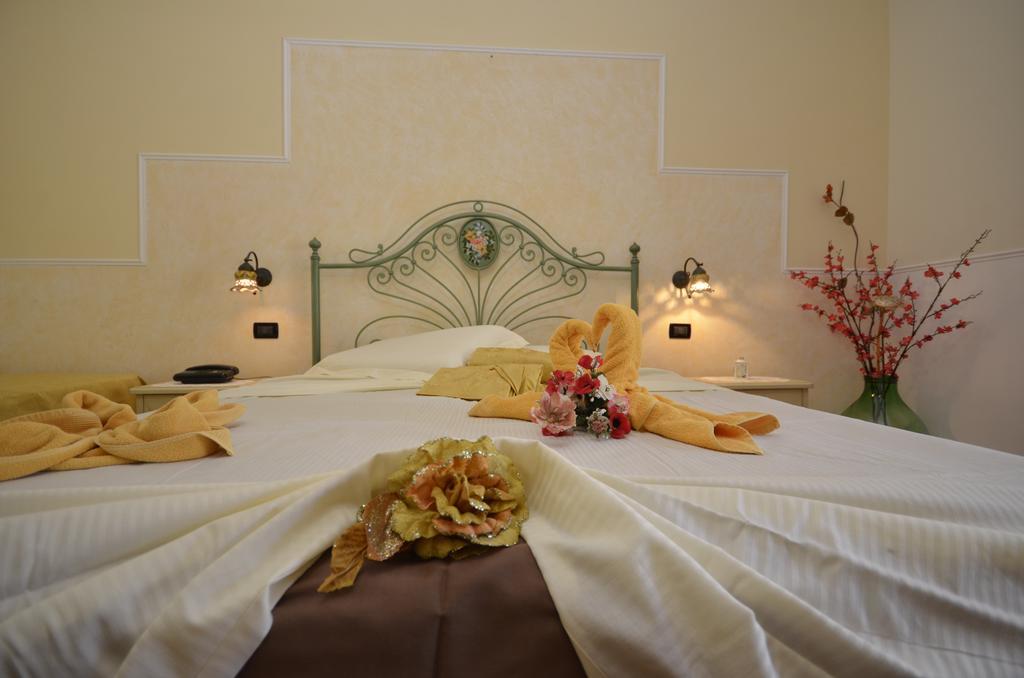 Deluxe Quadruple Room,843623534:JPEG