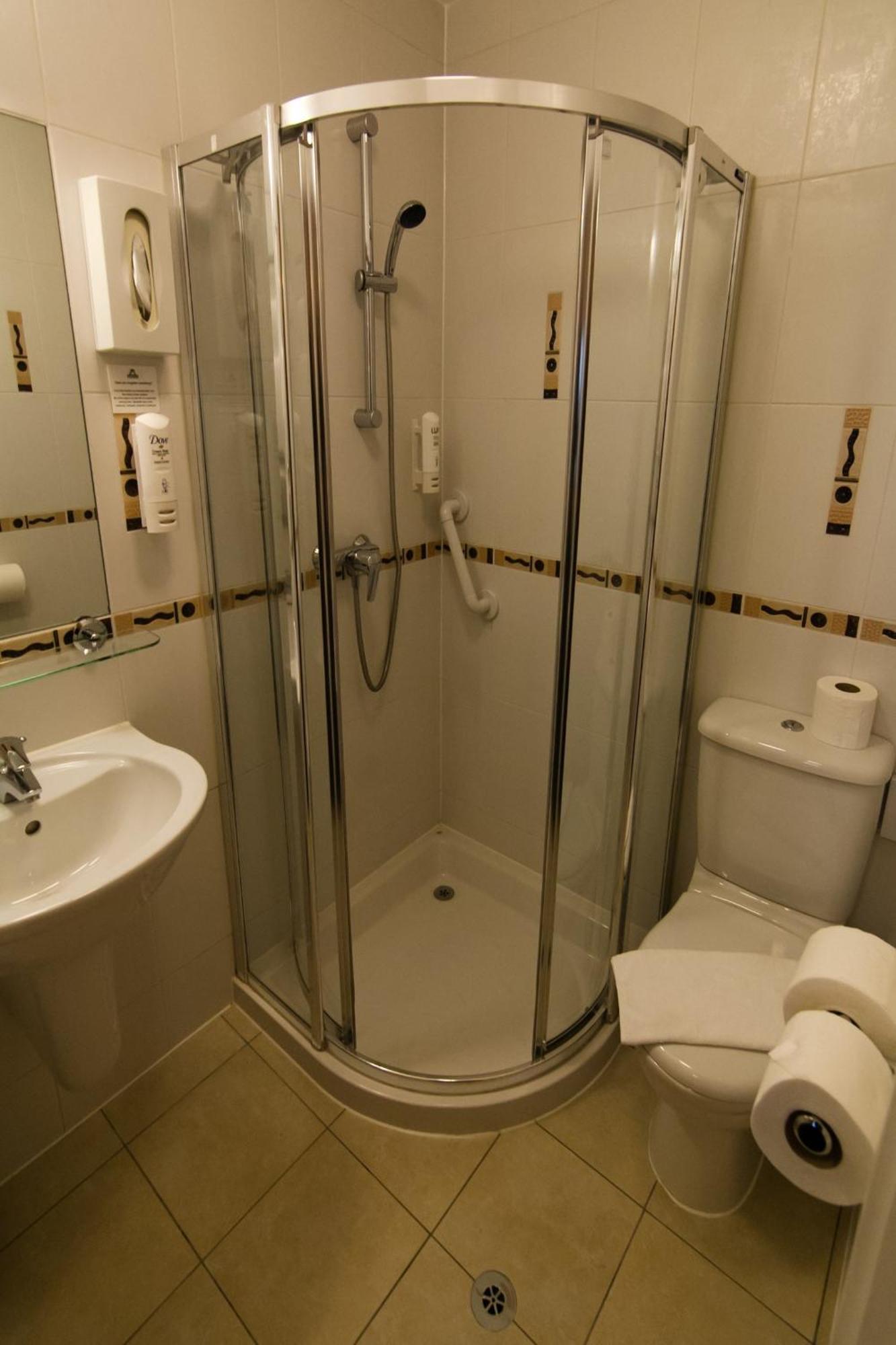 Standard Triple Room,699142155:JPEG