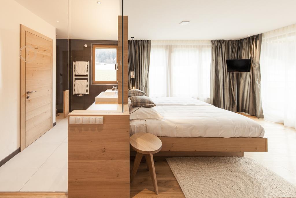 Suite with Balcony,1588104422:JPEG