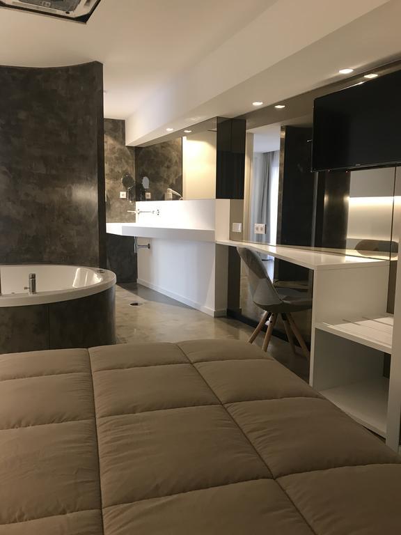 Deluxe Double Room with Spa Bath